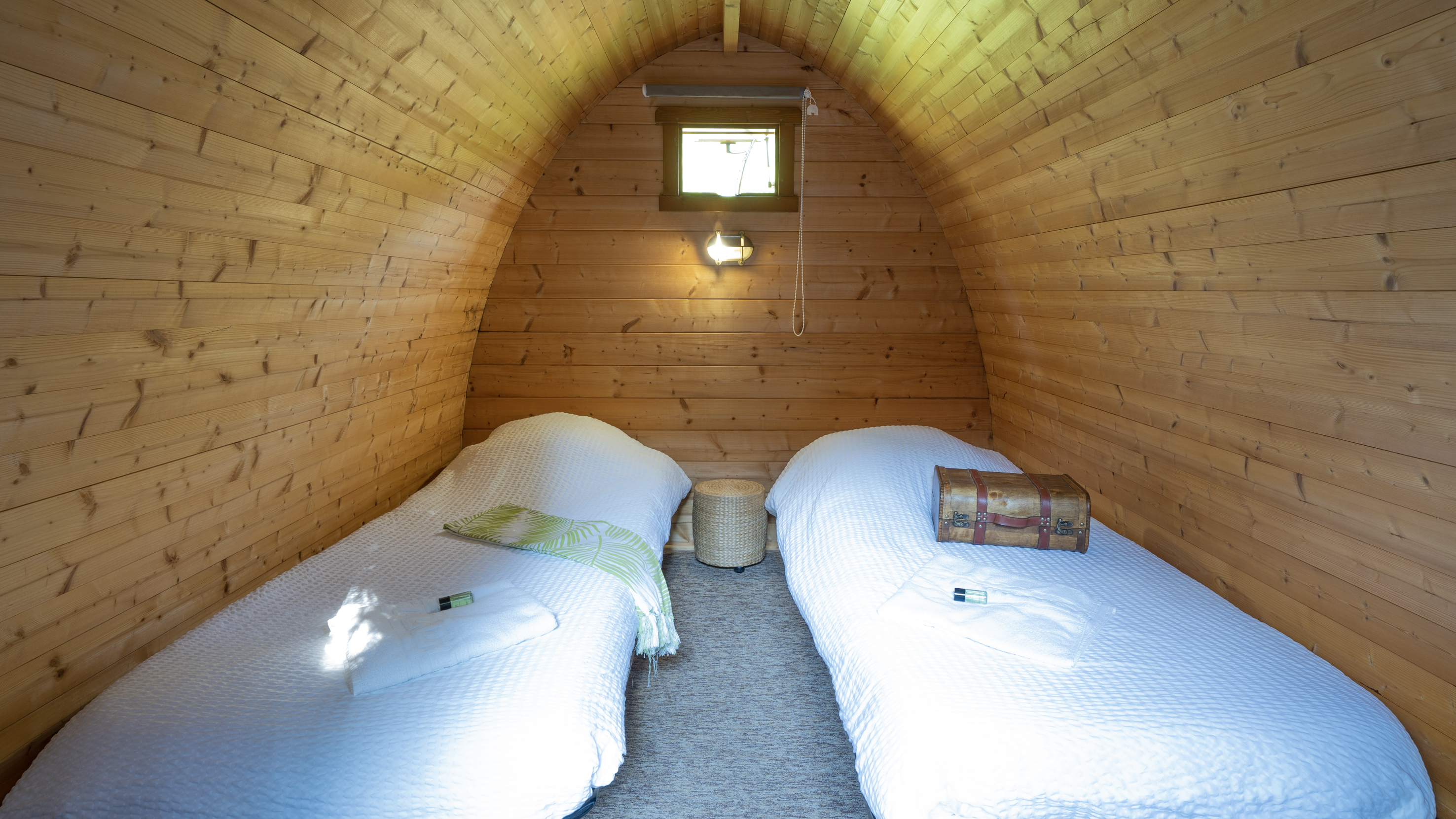 Pod — Nuit insolite au cœur de la nature en Aube à Bar-sur-Aube — vue intérieure