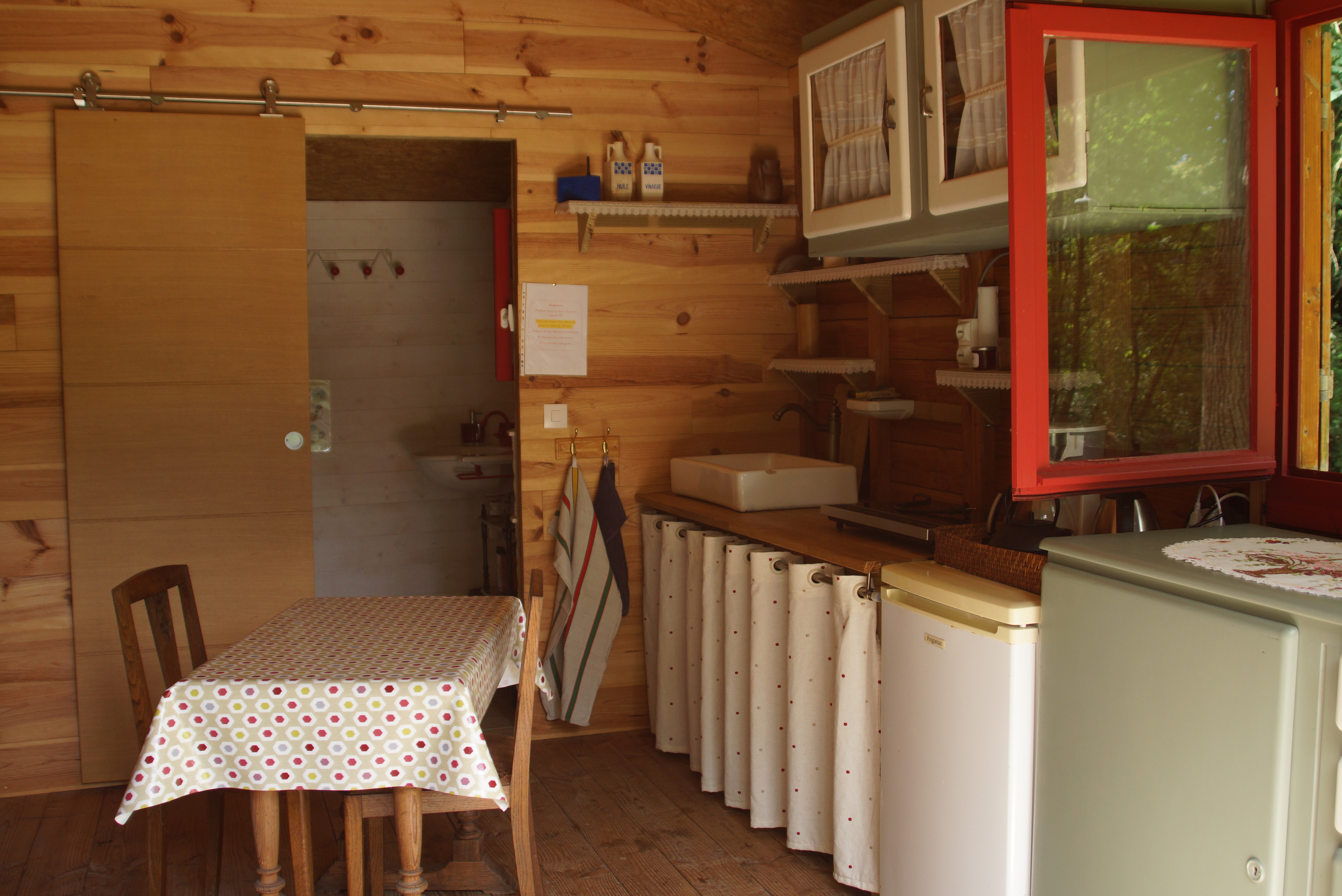 Le Chalet de l'étang — Cabane avec spa à Loire-Atlantique à Saint-Lumine-De-Clisson — chambre