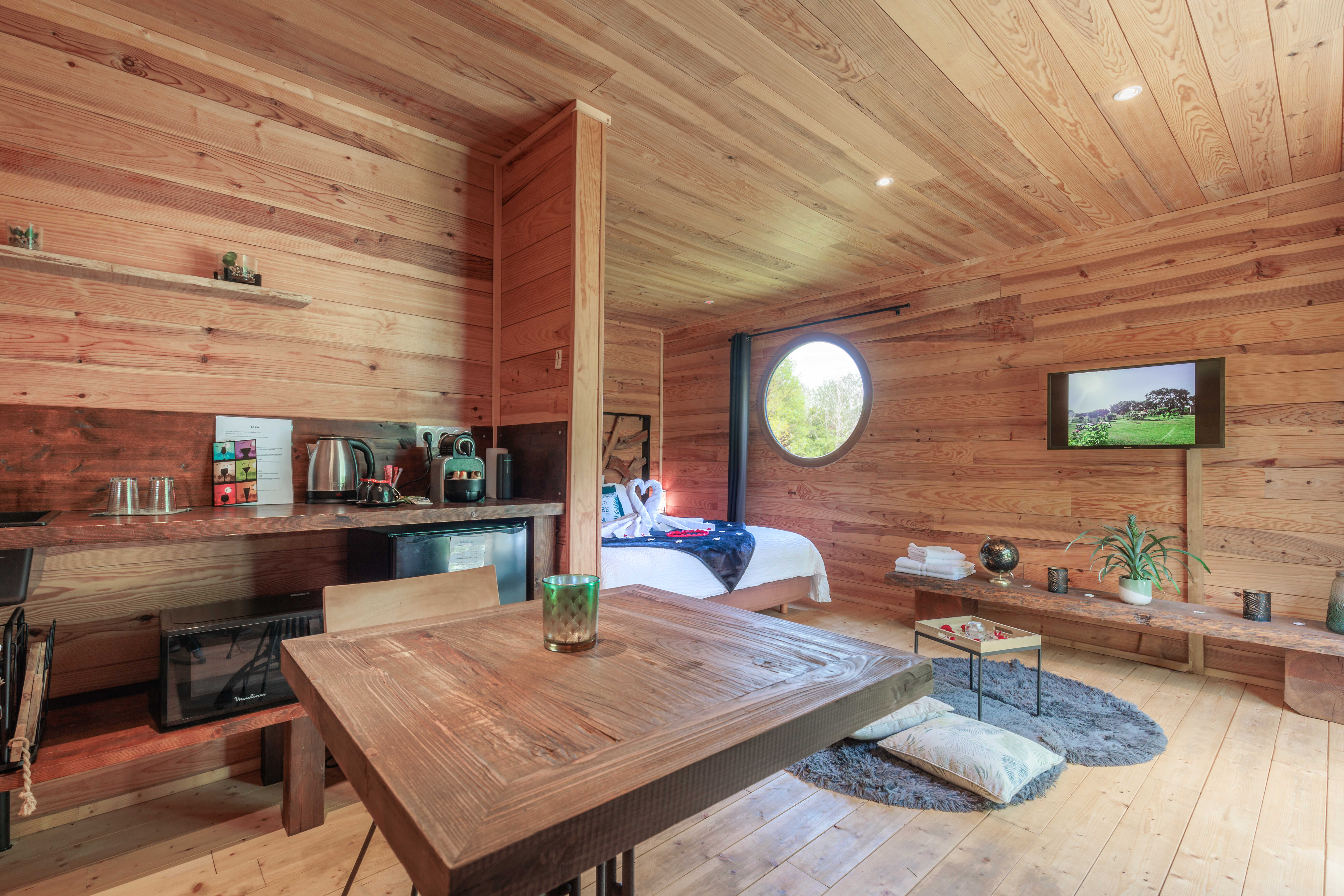 La Cabane Cassanha & Spa : une évasion romantique en pleine nature à Méjannes-Lès-Alès — espace de vie