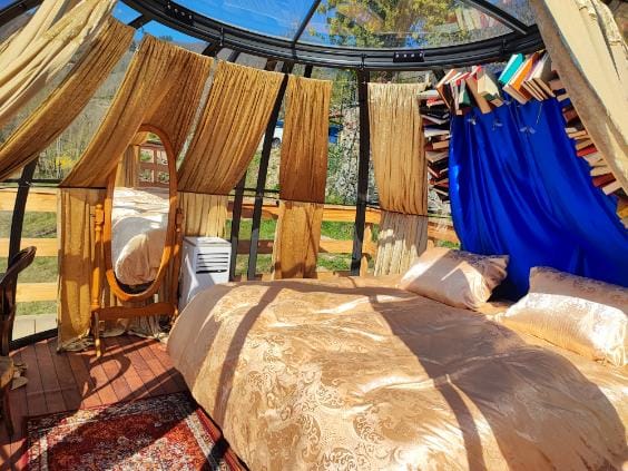 CHAMBRE DU SECRET — Bulle féérique avec spa à Rhône à Quincié-en-Beaujolais — salle de bain