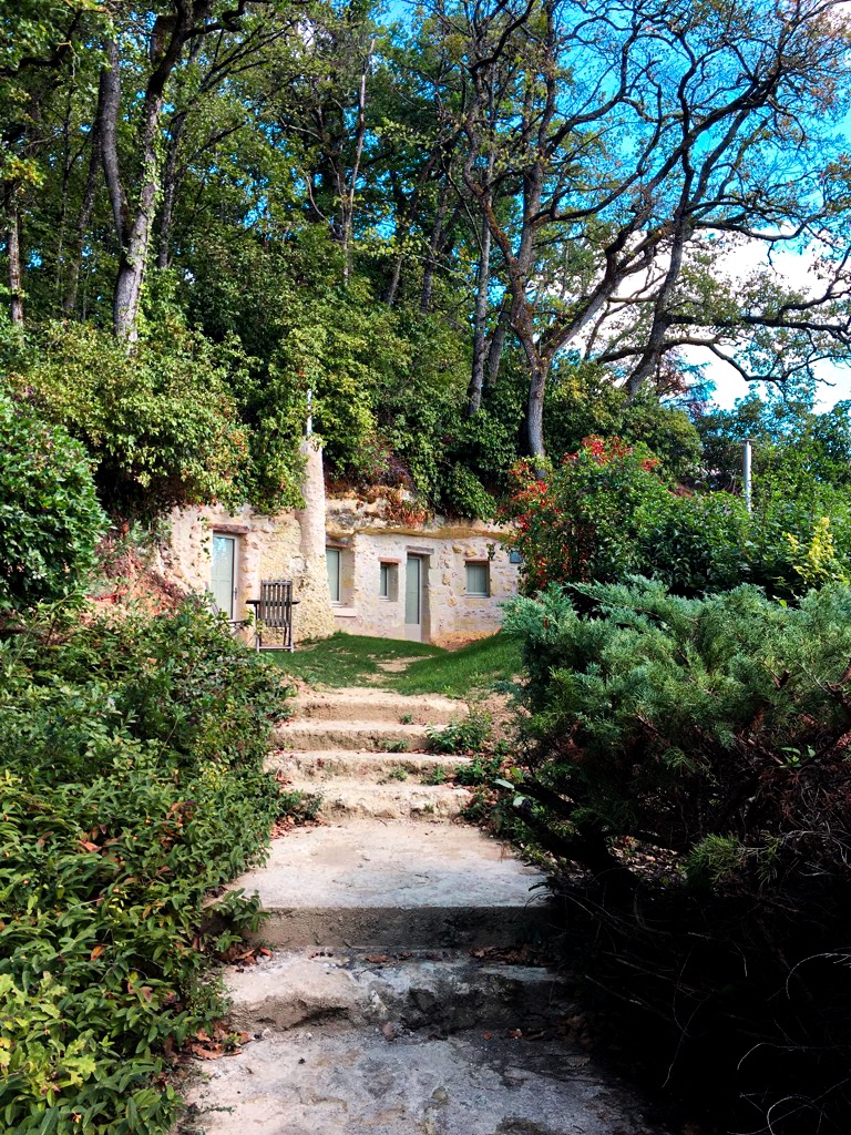 Terra Alta — Maison troglodyte avec bain nordique à Nazelles à Nazelles — vue intérieure