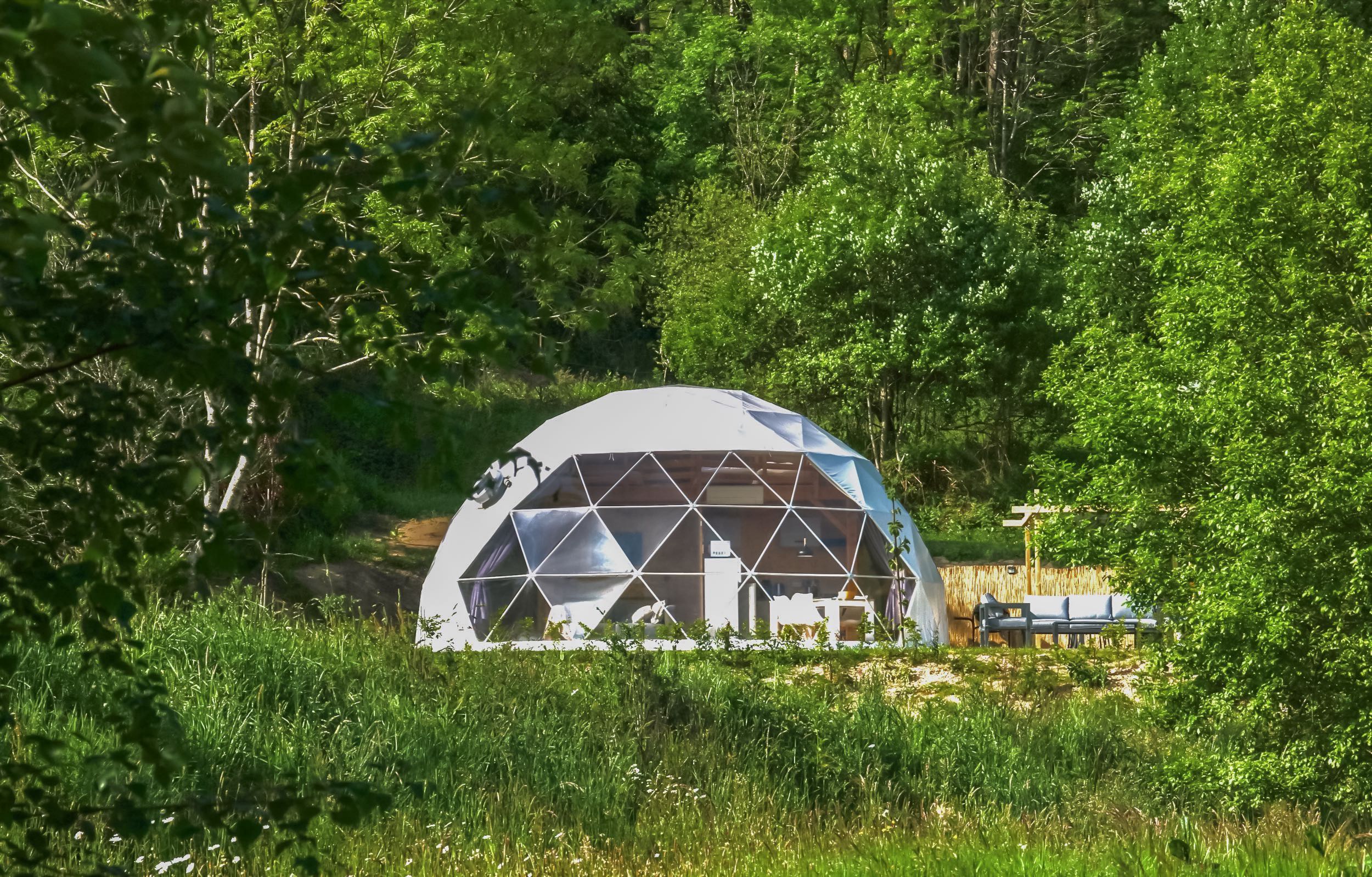 Dôme en Auvergne : une immersion au cœur de la nature