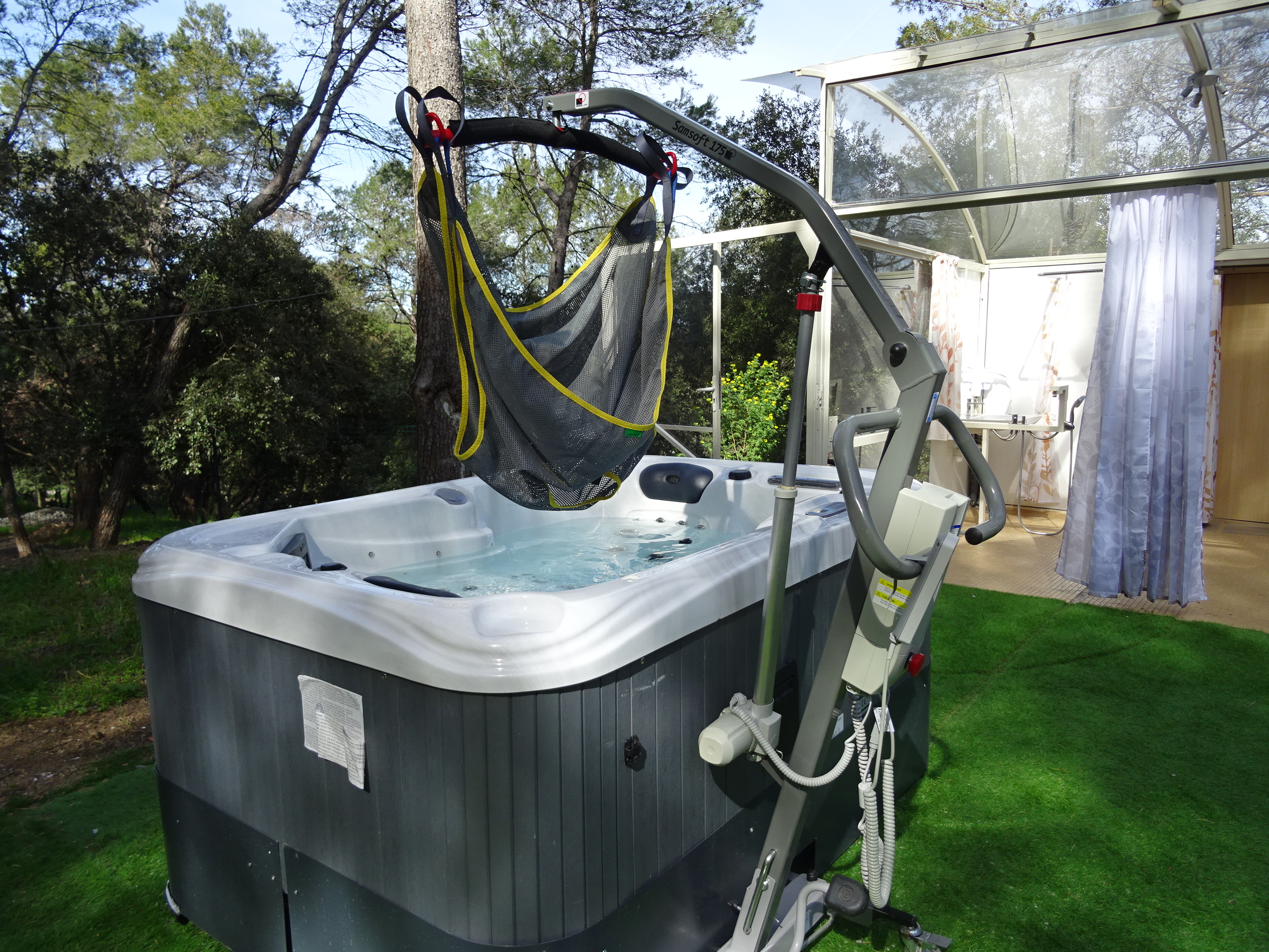 Bulle PMR sous les Mûriers & Spa