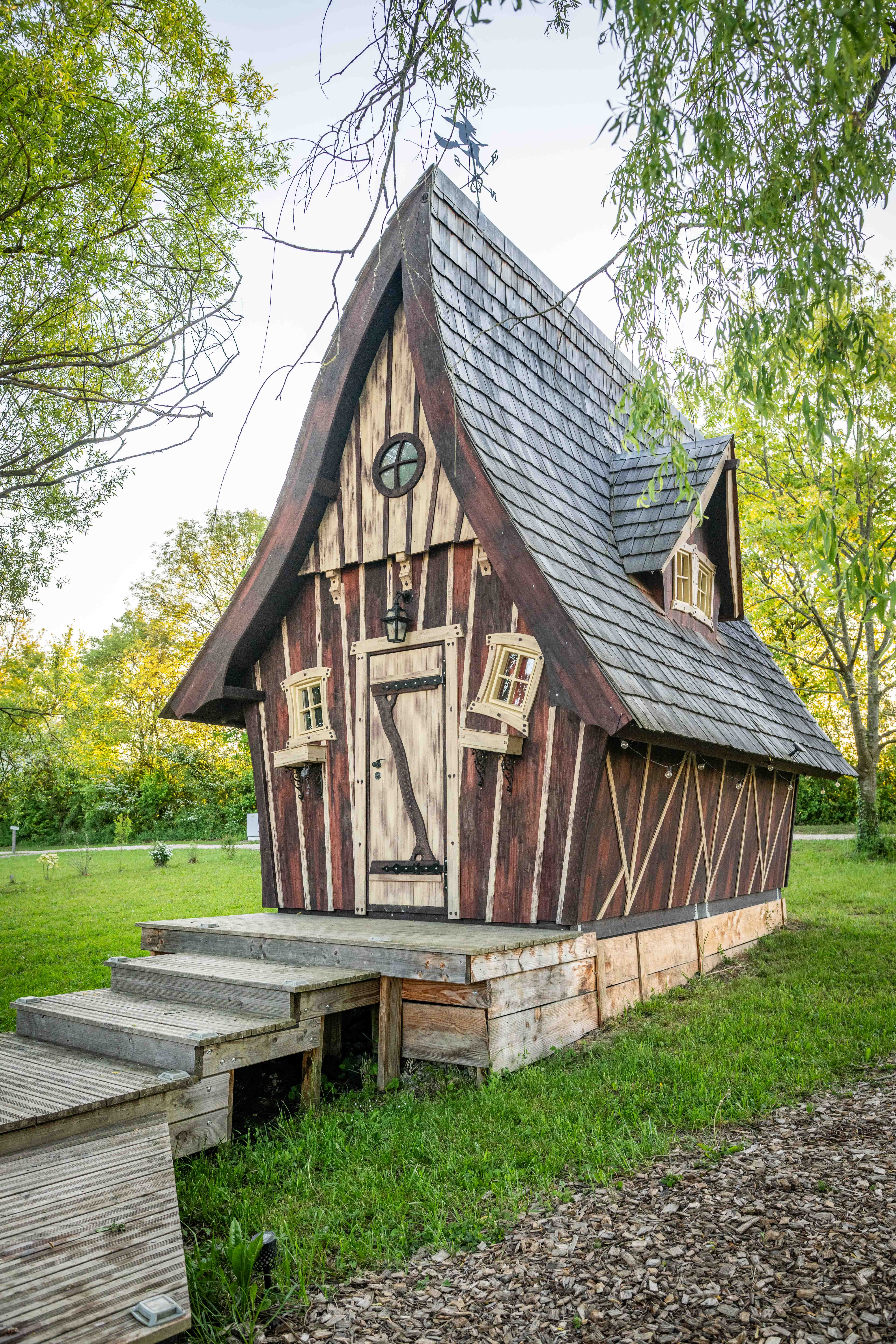 Cabane Fées 4 pers — Séjour avec spa à Ain à Meillonnas — salle de bain