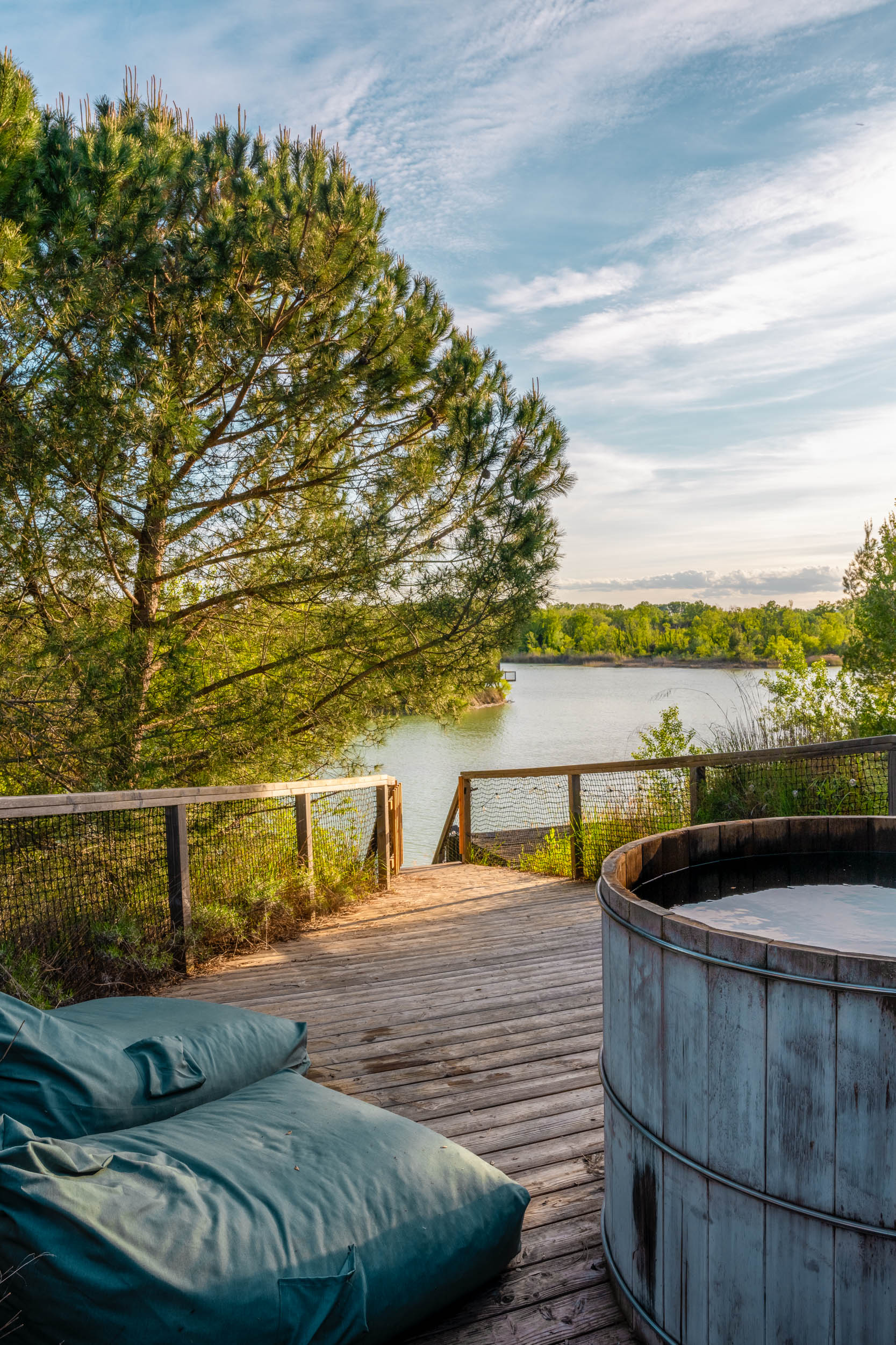 Cabane Spa Lavande : une évasion végétalisée en Provence à Sorgues — chambre