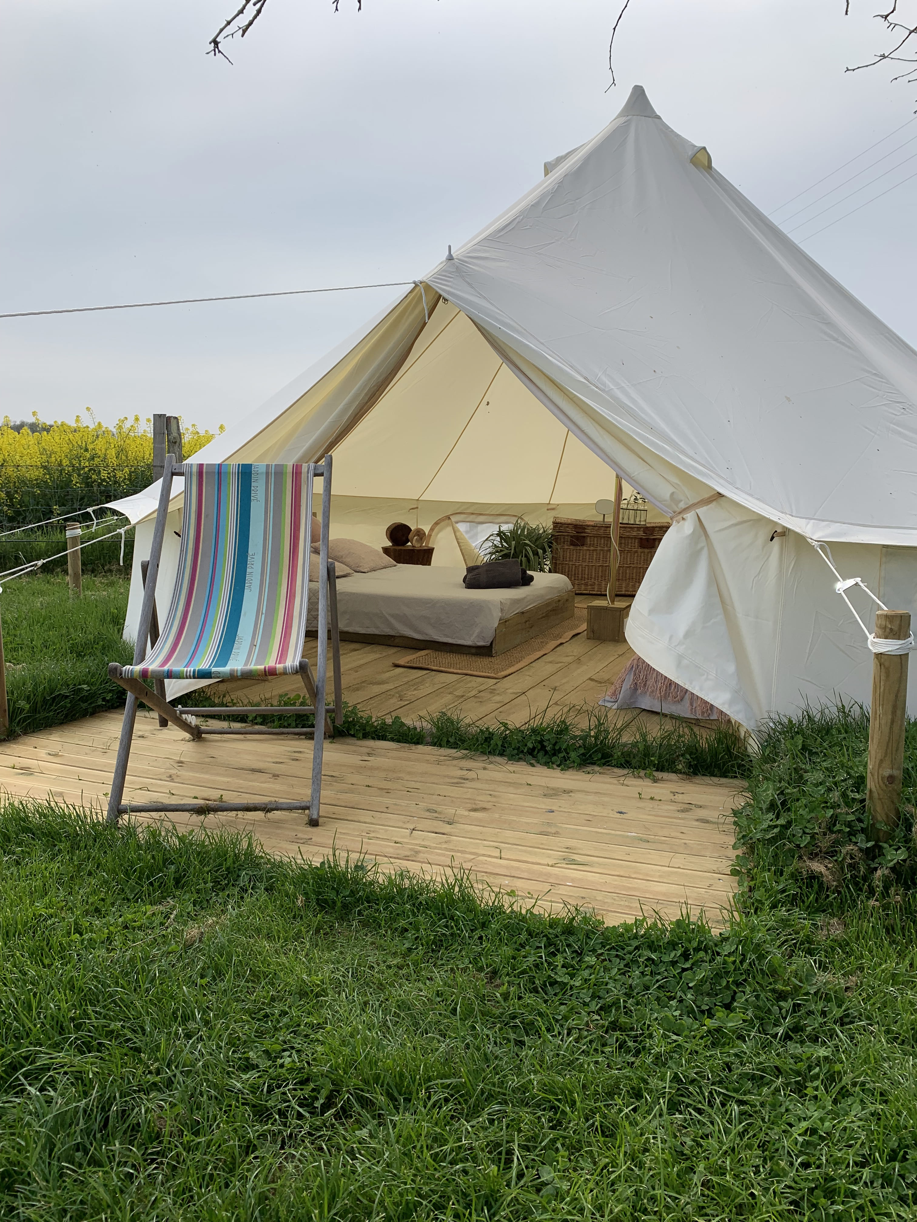 Tente Sibley T4 — Séjour nature avec spa à Eure-et-Loir à Chartres — espace de vie