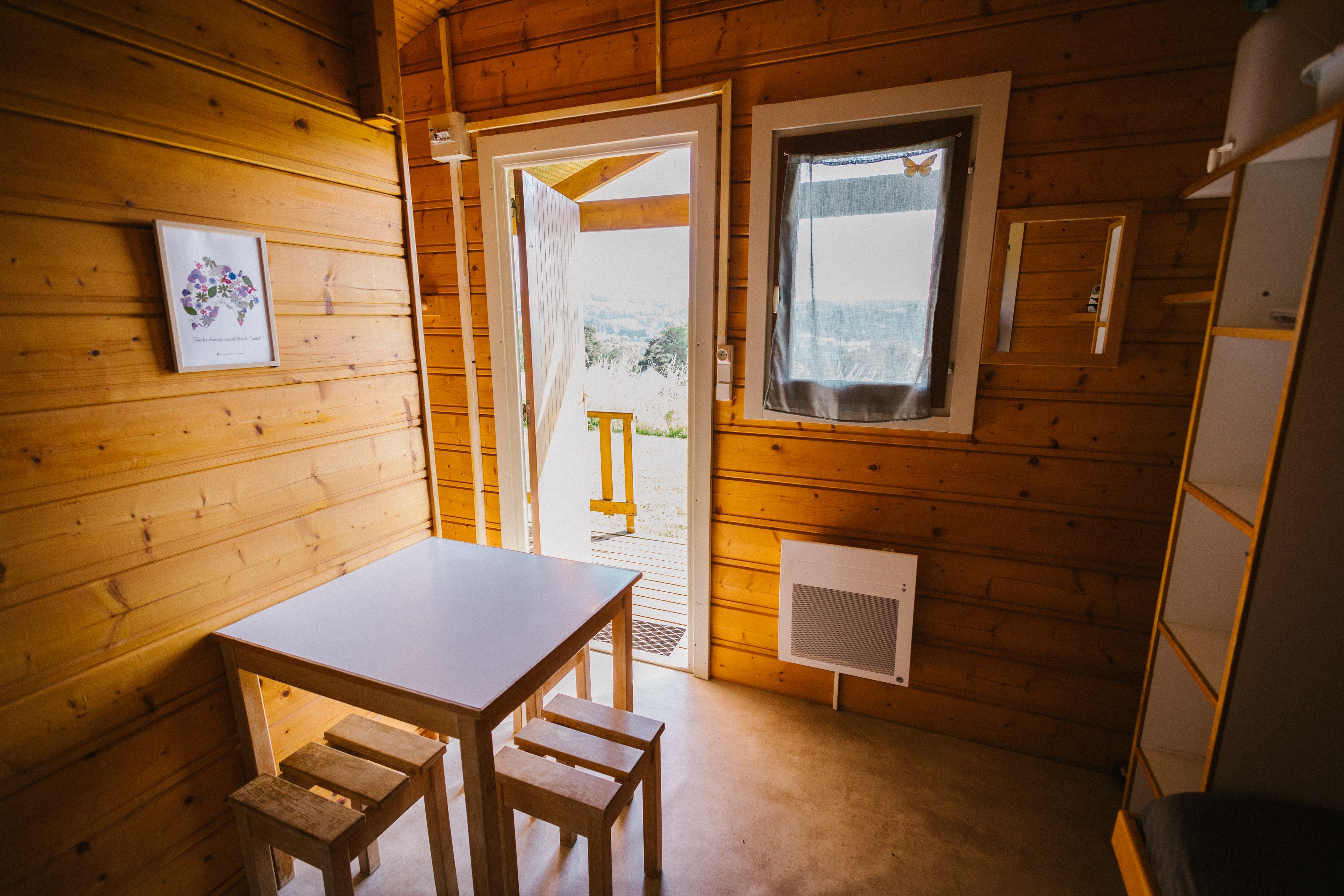 Un chalet romantique au cœur de l'Auvergne à Neuveglise-Sur-Truyère — salle de bain