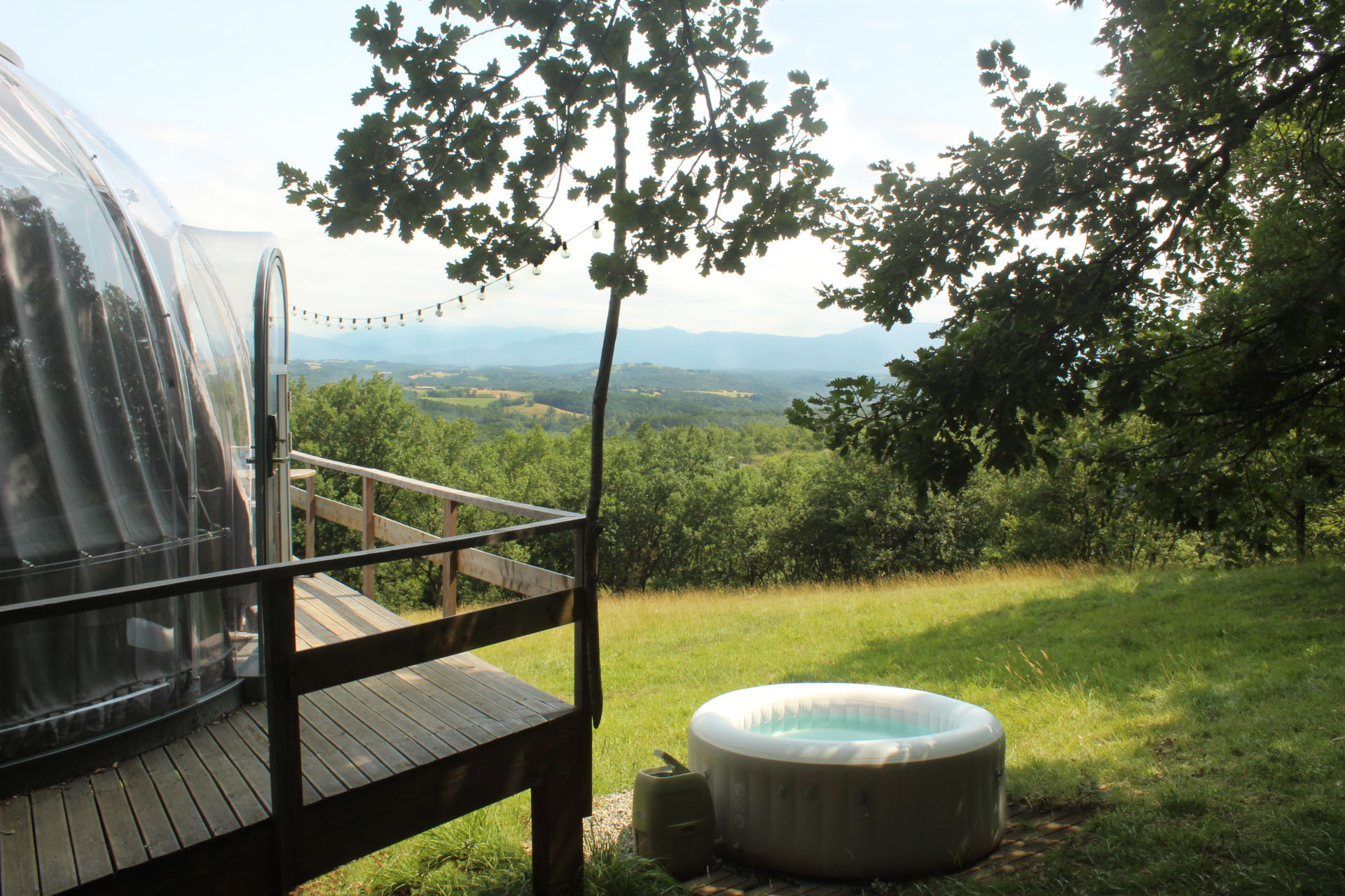 Bulle face aux Pyrénées ! — Nuit insolite avec spa à Haute-Garonne à Toulouse — vue intérieure