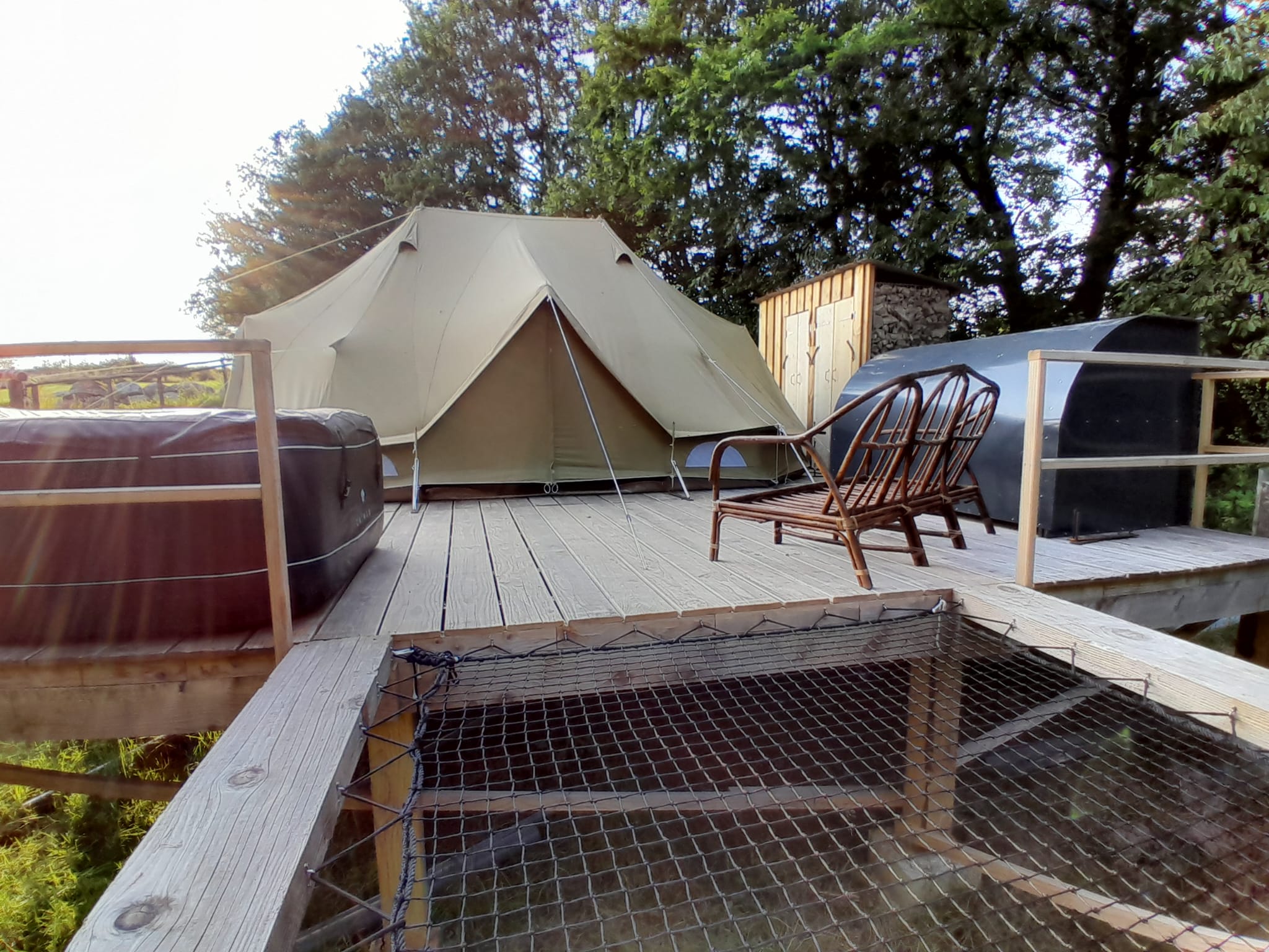 Tente « Tente M & Spa : une expérience unique en pleine nature » — Saint Germain Des Champs (Yonne)