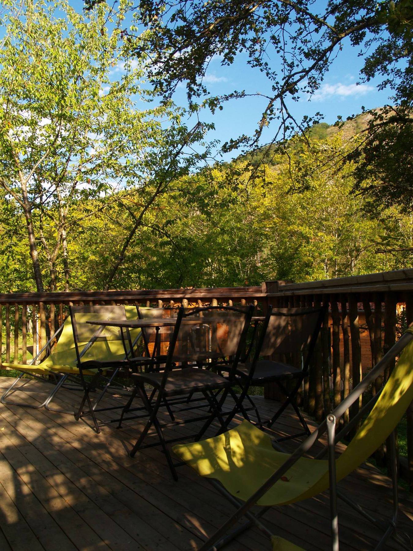 Cabane perchée premium : une expérience unique en Auvergne à Chamalières-Sur-Loire — chambre