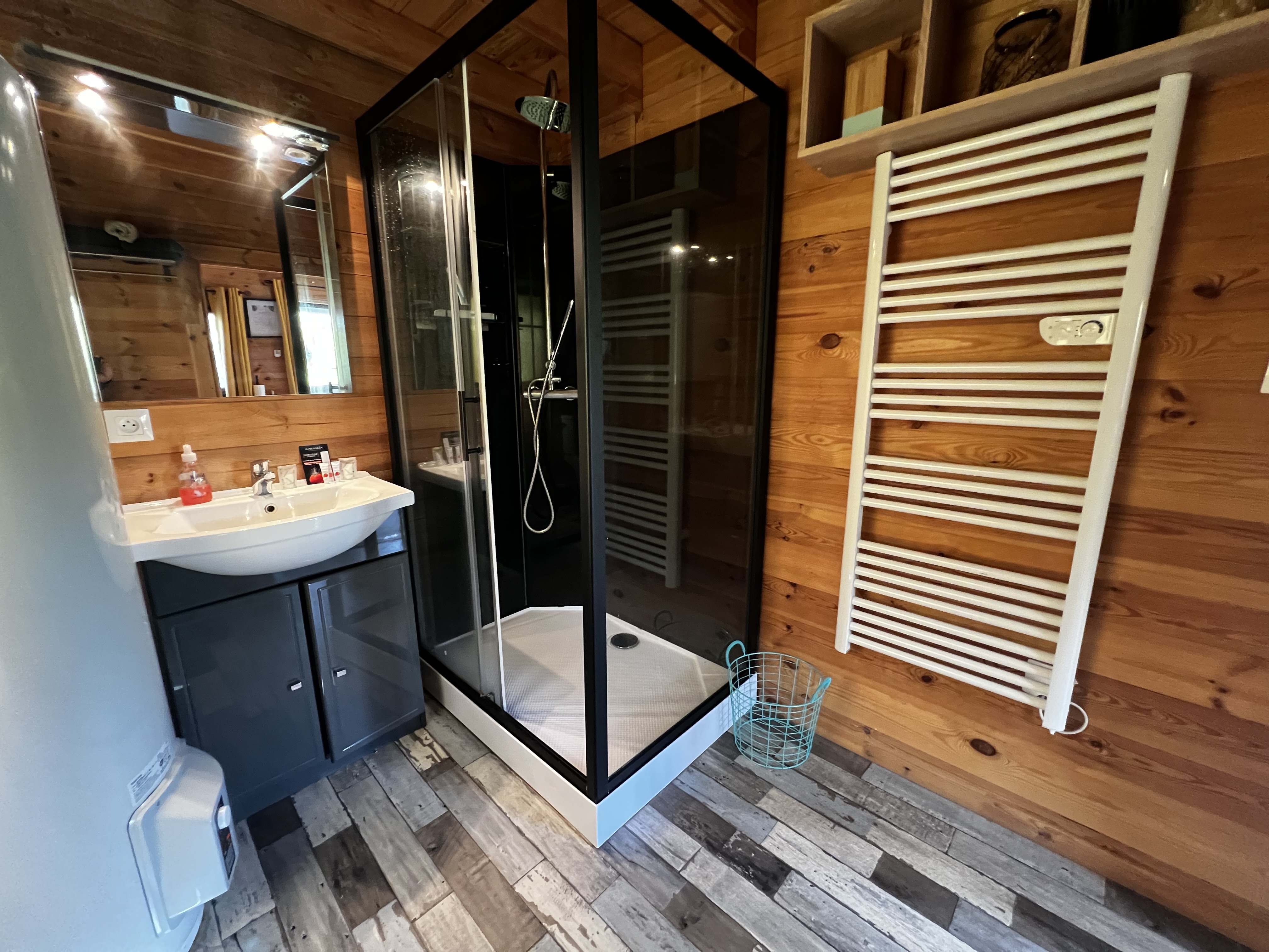 Le Cottage des Gîtes d'Armor n°2 — Chalet avec spa à Côtes-d'Armor à Saint-Brieuc — vue depuis la terrasse