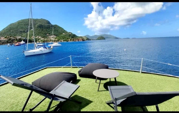 Aqua Lodge le Rêve flottant — Maison insolite avec terrasse panoramique à Terre-de-Haut (Guadeloupe) à Terre-de-Haut — détail architectural