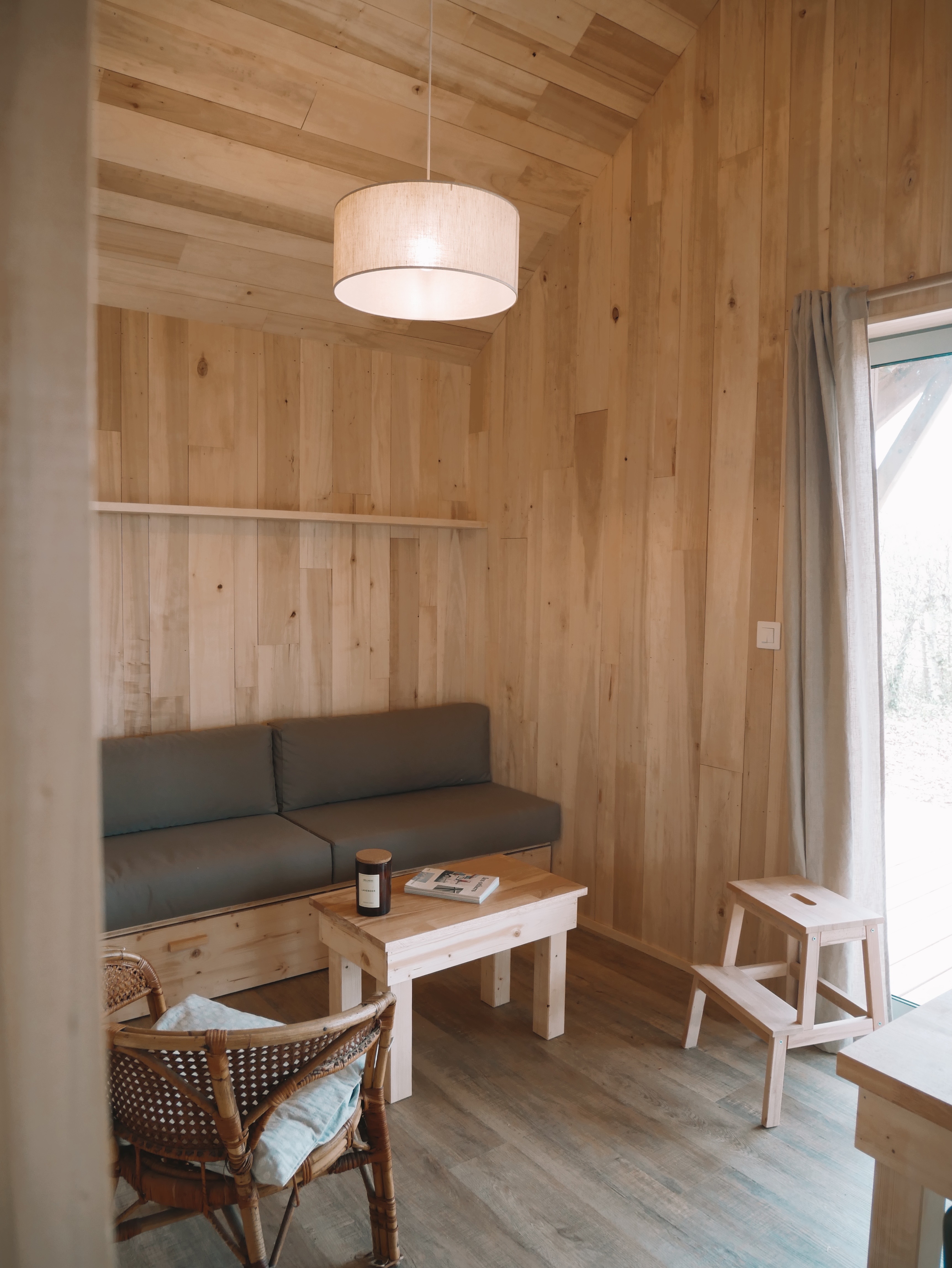 Les Maisons en Bois — Chalet avec spa à Dordogne à Alles-sur-Dordogne — espace de vie