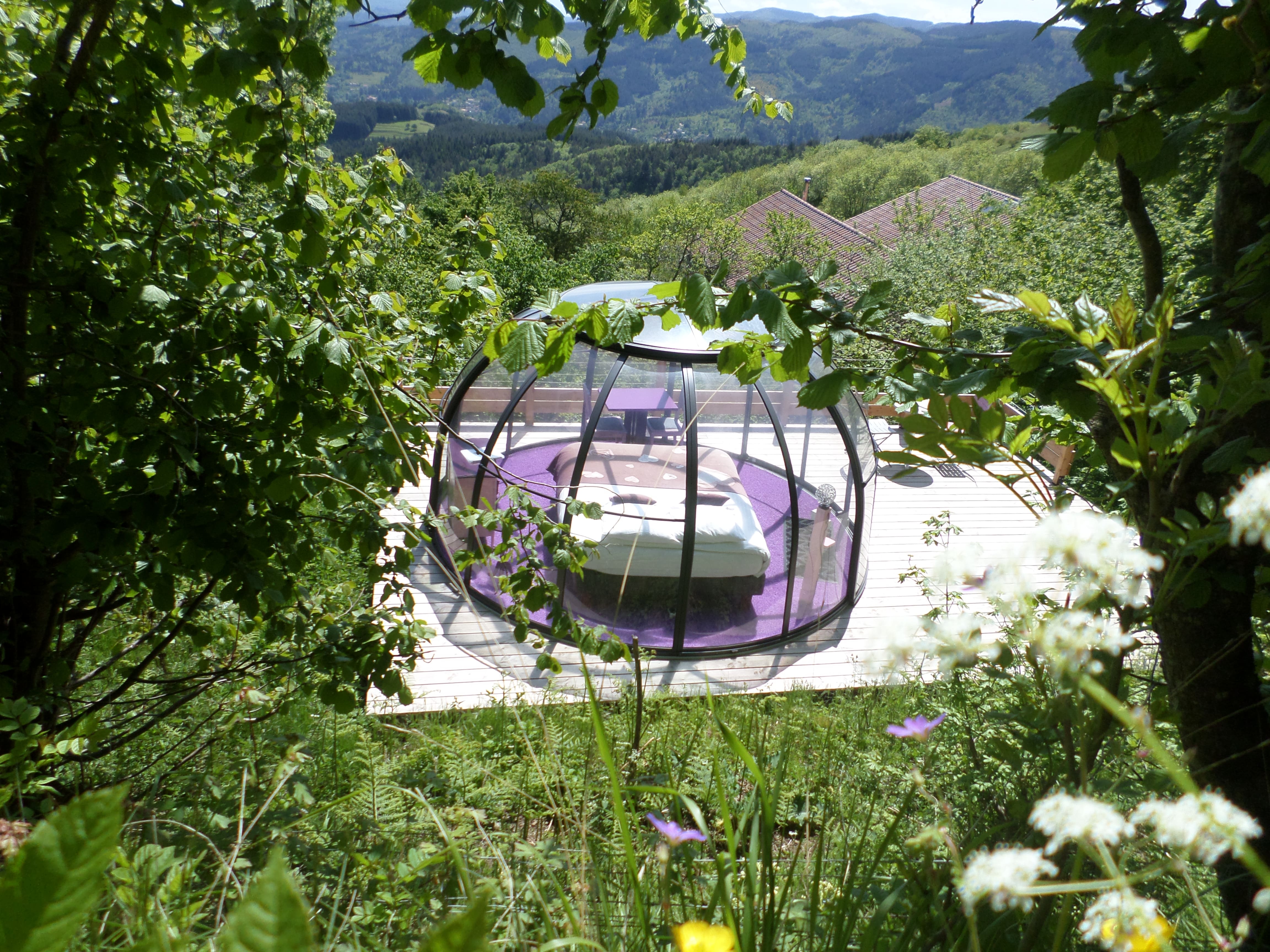 Dôme Romance : une évasion sensorielle en pleine nature — Dôme à Jaunac