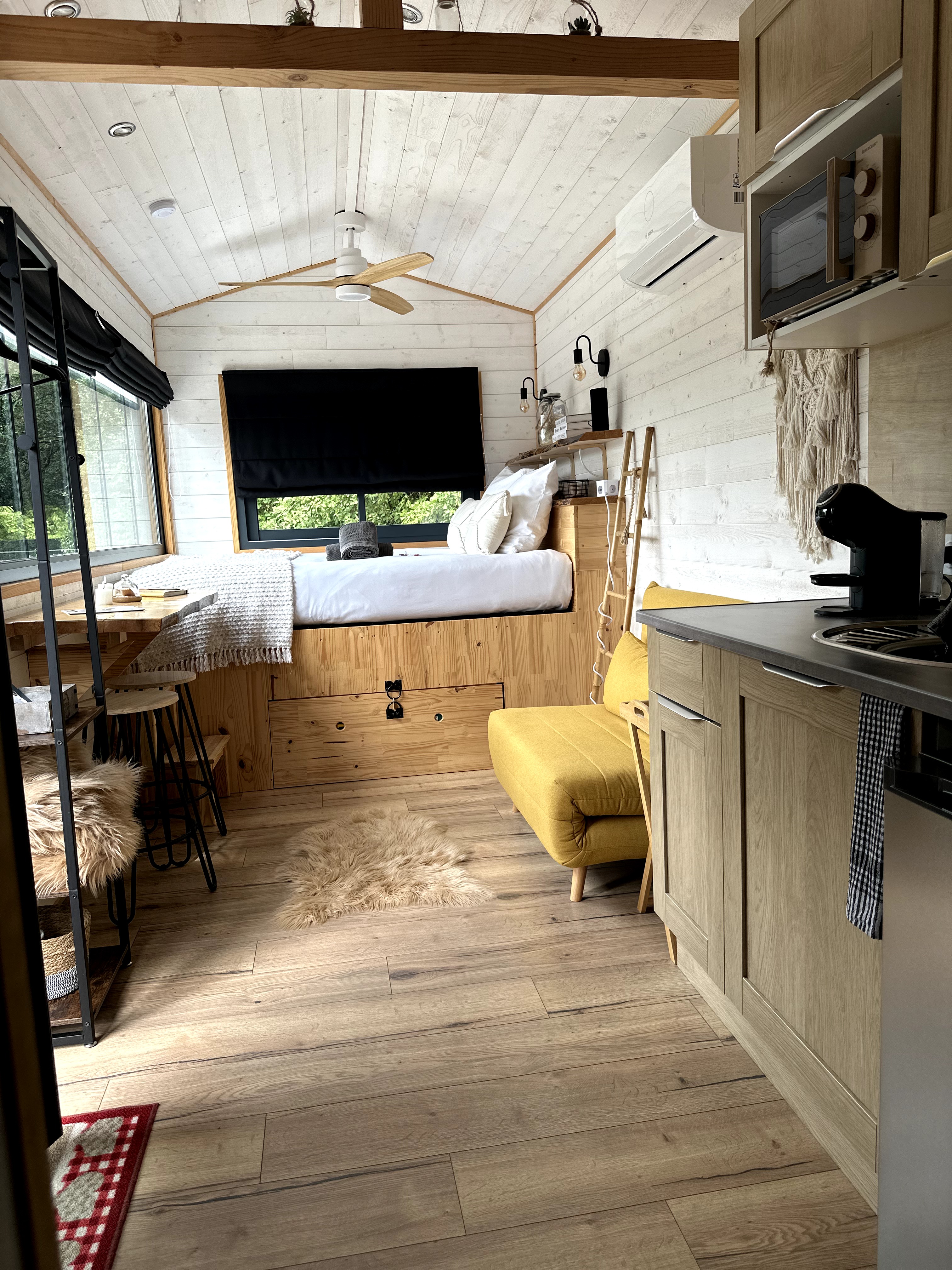 Tiny House Dolce Vita & Spa — Évasion romantique à Tarn-et-Garonne à Montauban — vue intérieure