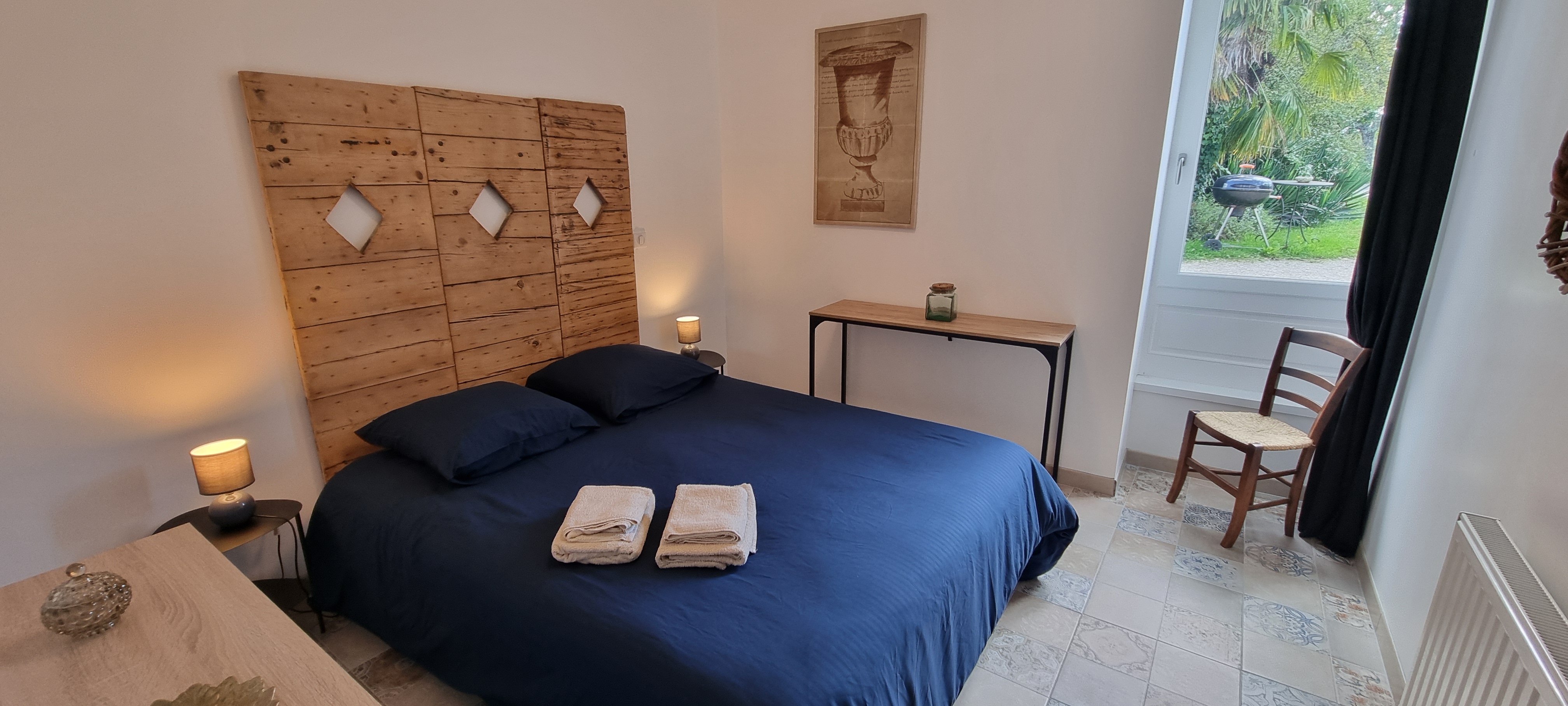 Gite La Petite Clavelie — Maison avec Spa à Dordogne à Alles-sur-Dordogne — cuisine
