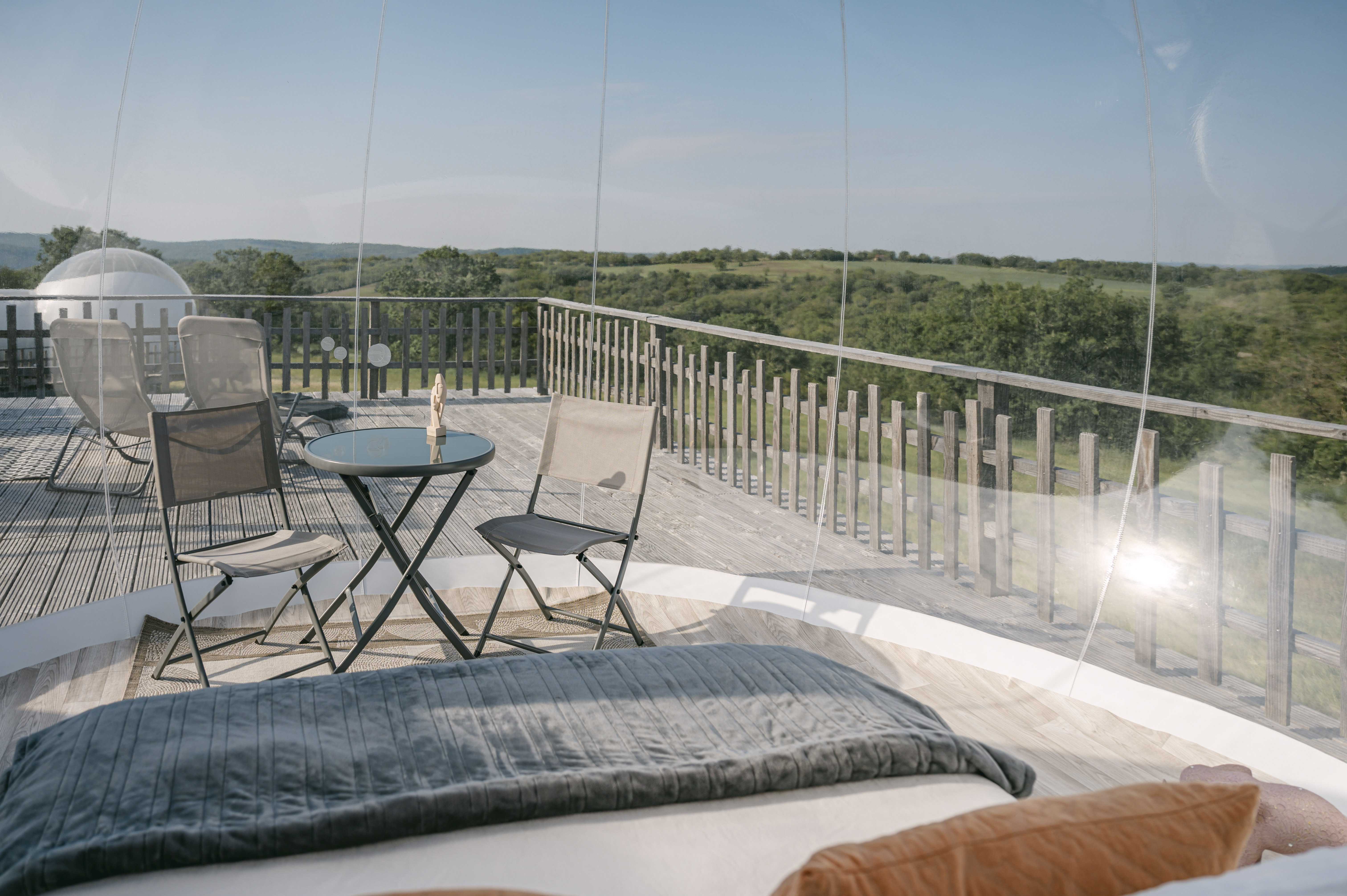 Évasion en Bulle de Luxe avec Spa à Cabrerets à Cabrerets — détail architectural