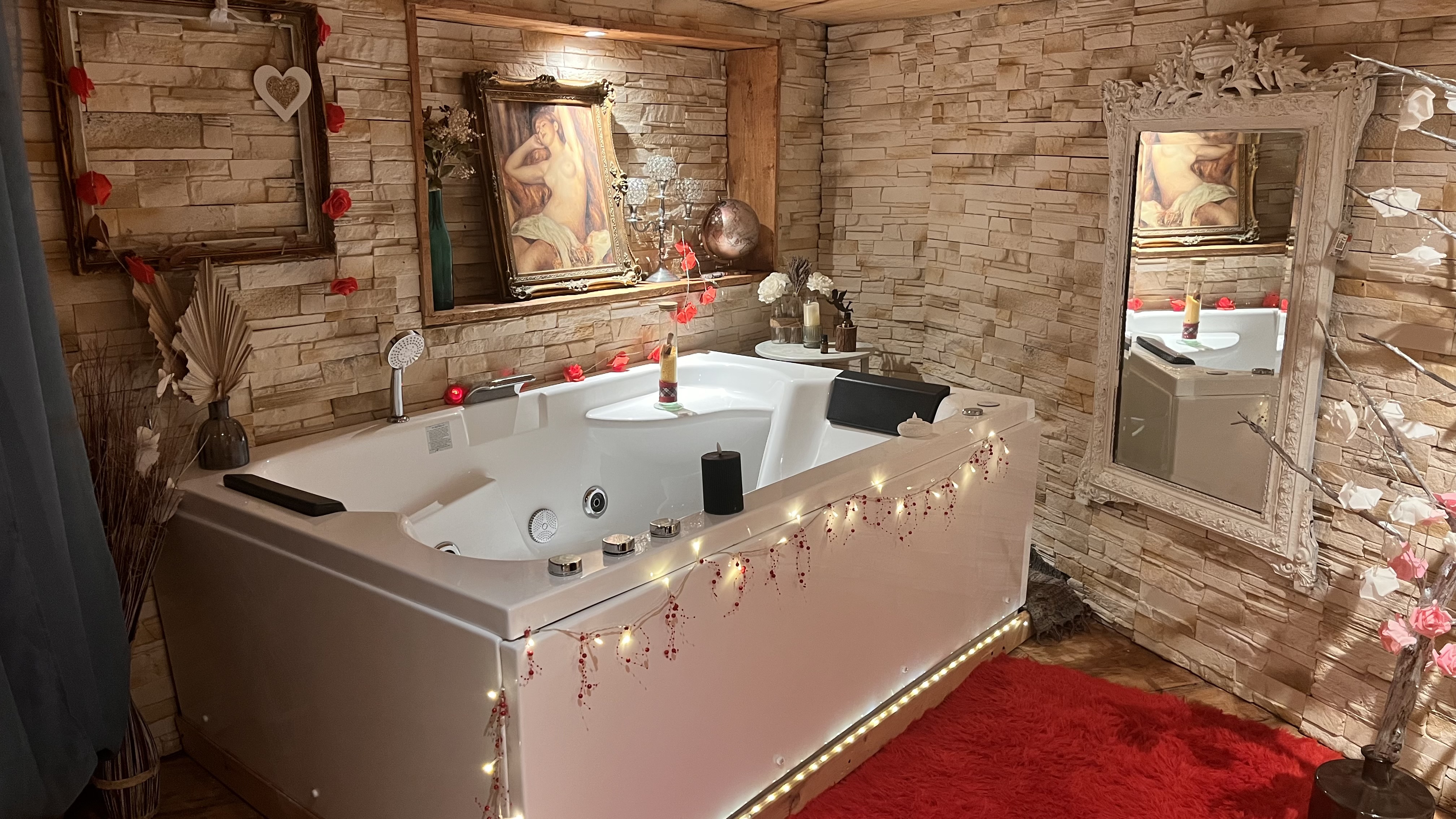 Évasion sensorielle dans une suite avec spa en Provence à Barjols — vue intérieure