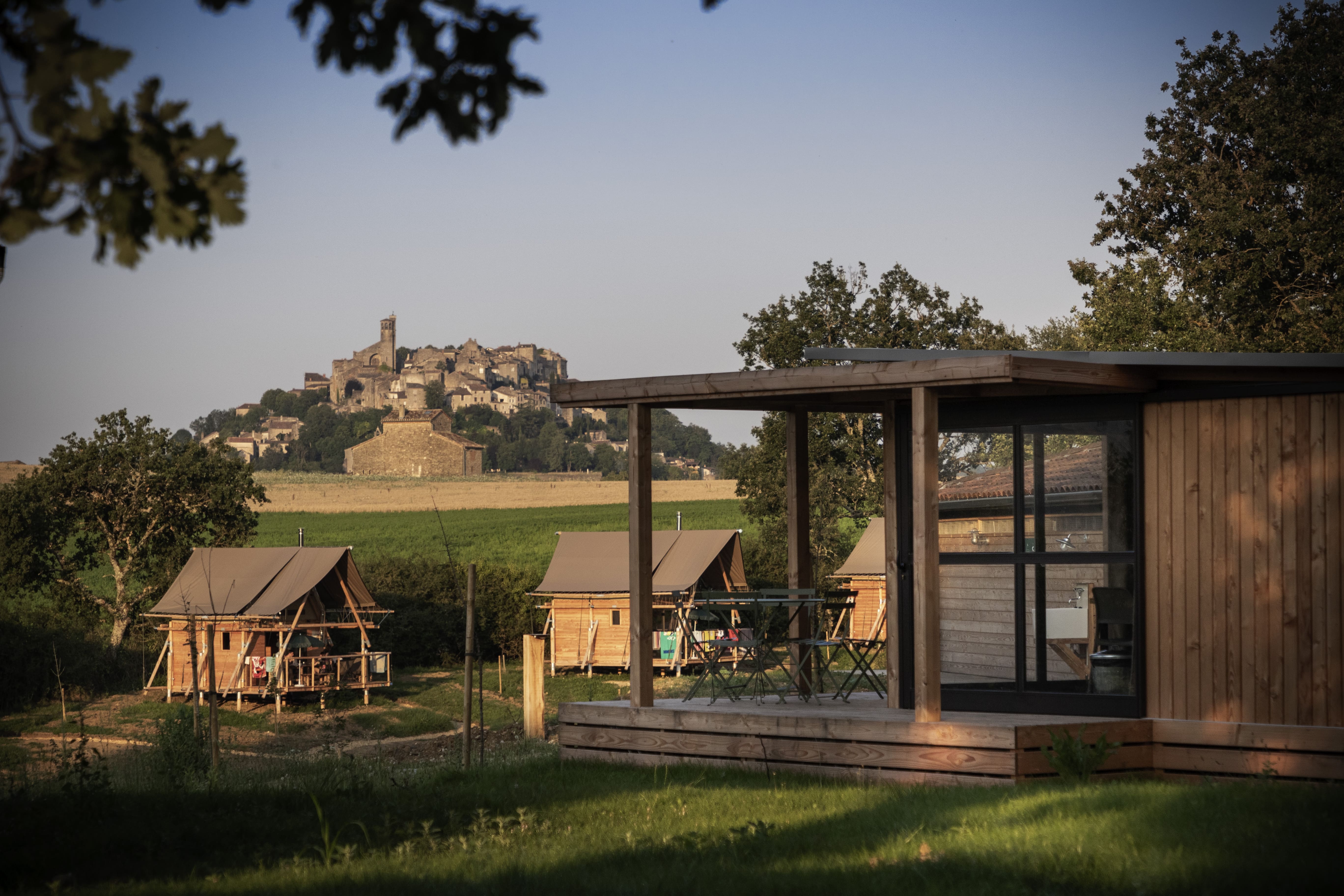 Chalet Evasion Vista — Cabane avec spa à Cordes sur Ciel