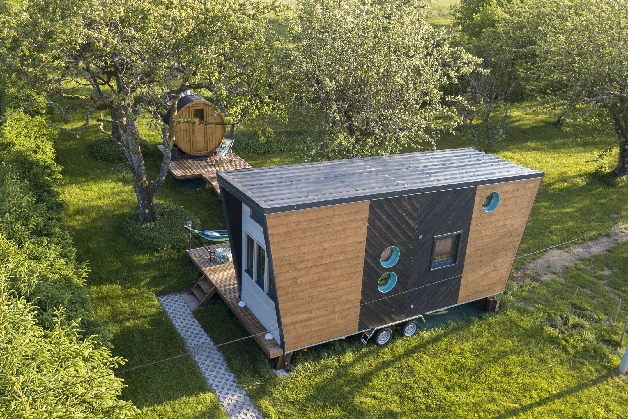 Tiny house Ô P'tit Nid Milie : une évasion sensorielle en Lorraine à Bellefontaine — vue intérieure