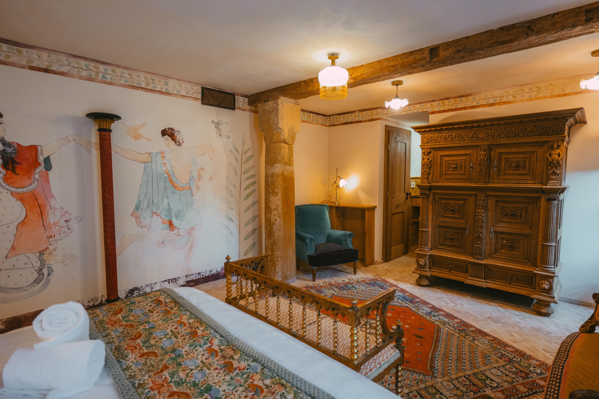 Santolina Etrusca Suite Rez de jardin — Chambre à thème avec spa à Haut-Rhin à Soultz-Haut-Rhin — détail architectural