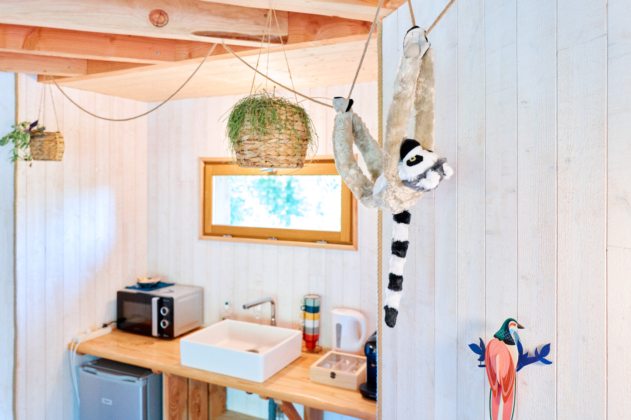 L'Observatoire & Spa : une cabane sur pilotis en Picardie à Roy-Boissy — cuisine