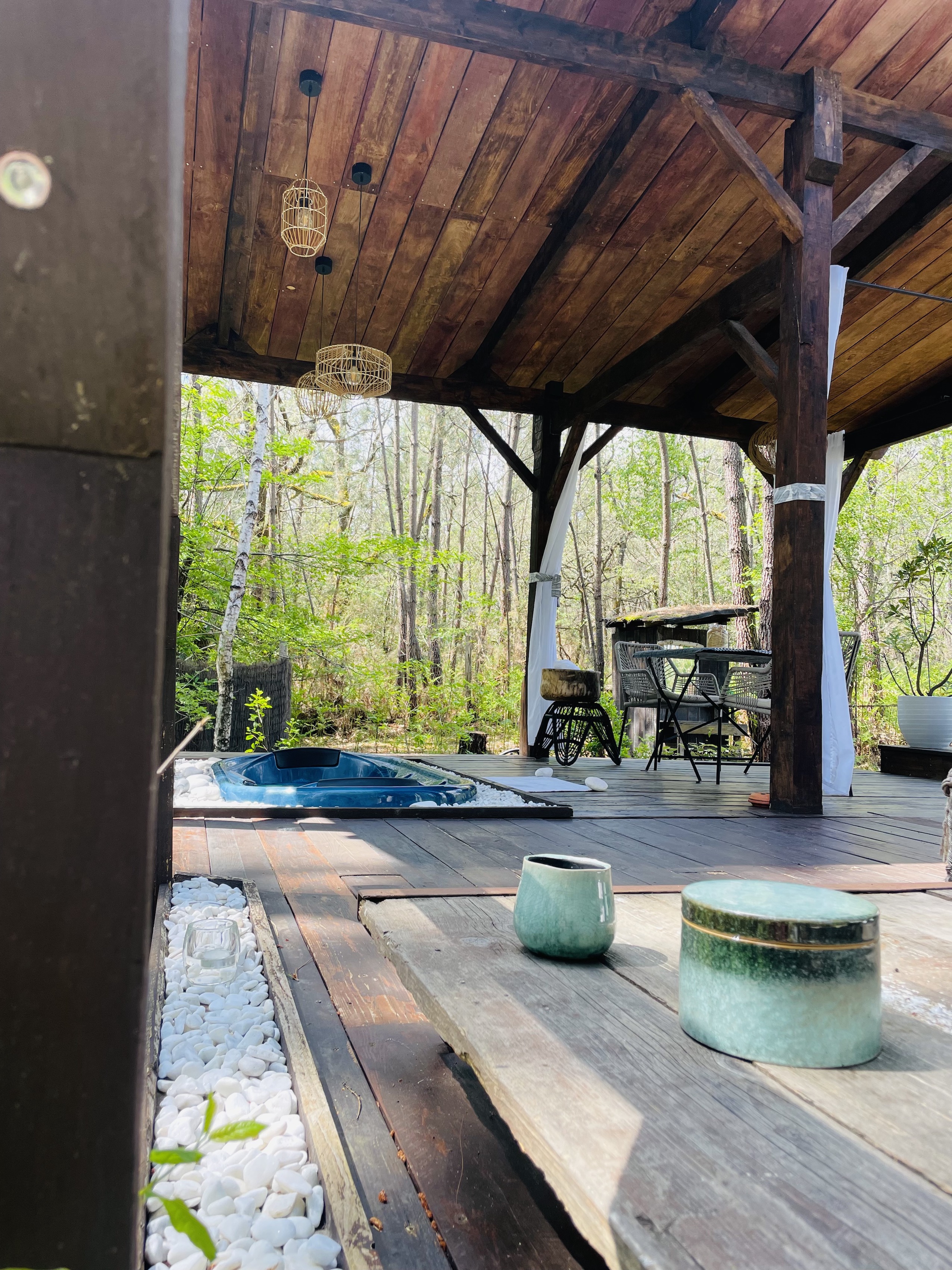 La Cabane O2 et son Spa privatif — Cabane avec vue panoramique à Gironde à Gironde-sur-Dropt — chambre