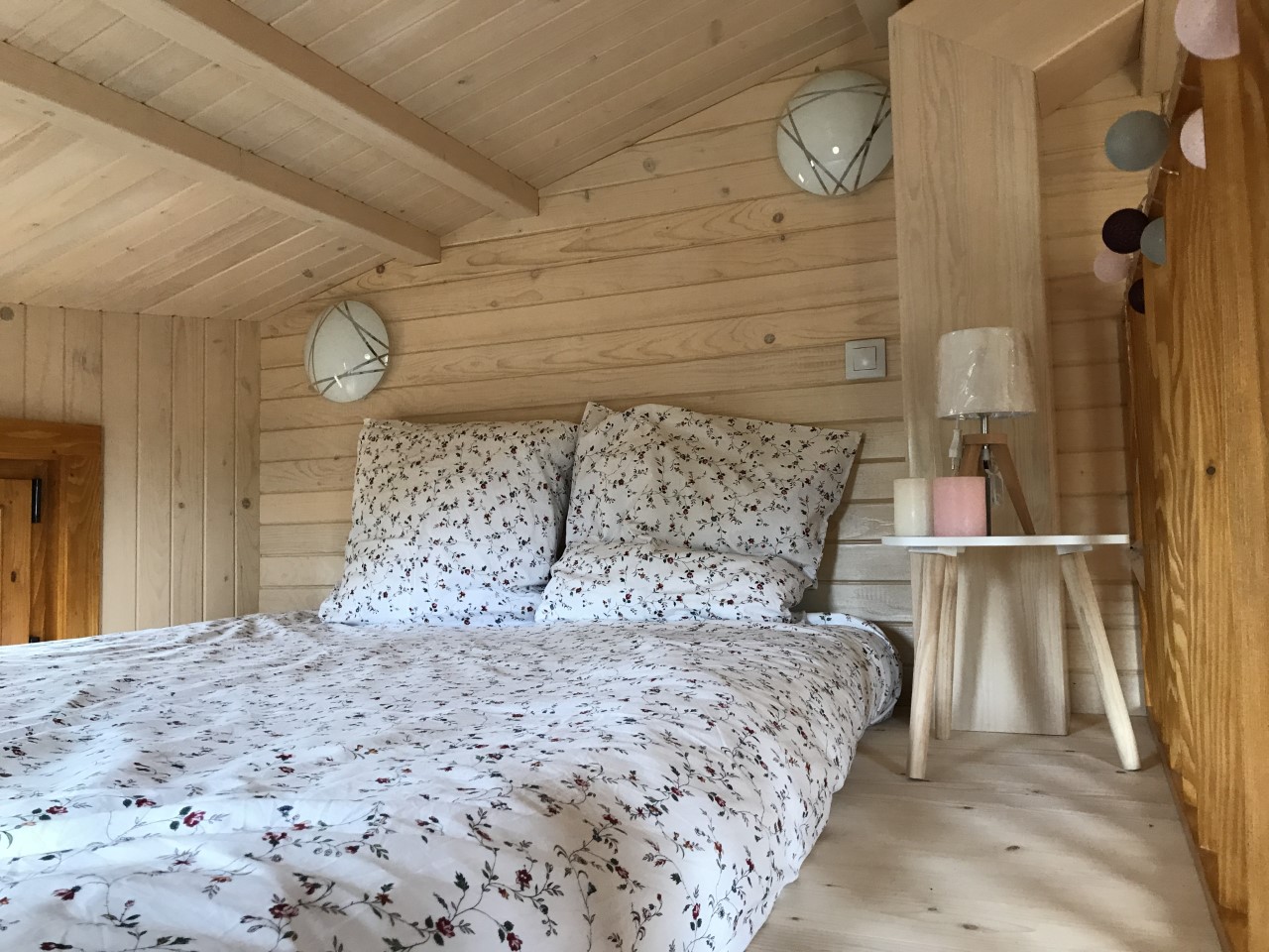 Évasion dans une tiny house avec spa en Midi-Pyrénées à Faycelles — salle de bain