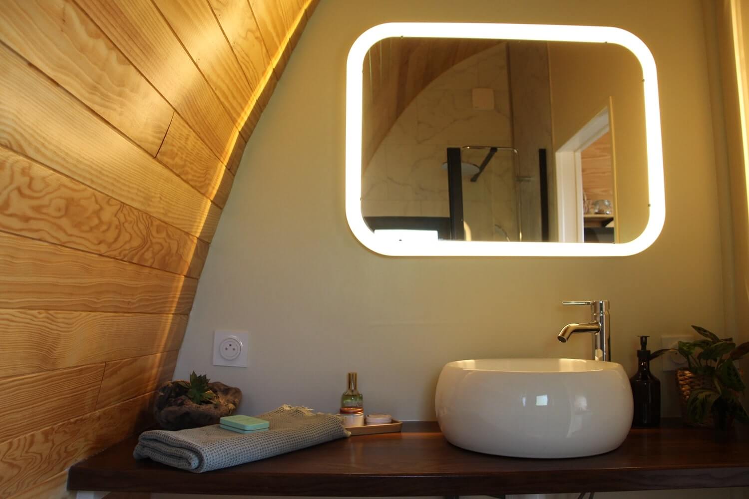 Cabane La Pocquita — Cabane avec piscine à Oloron-Sainte-Marie (Pyrénées-Atlantiques) à Oloron-Sainte-Marie — cuisine
