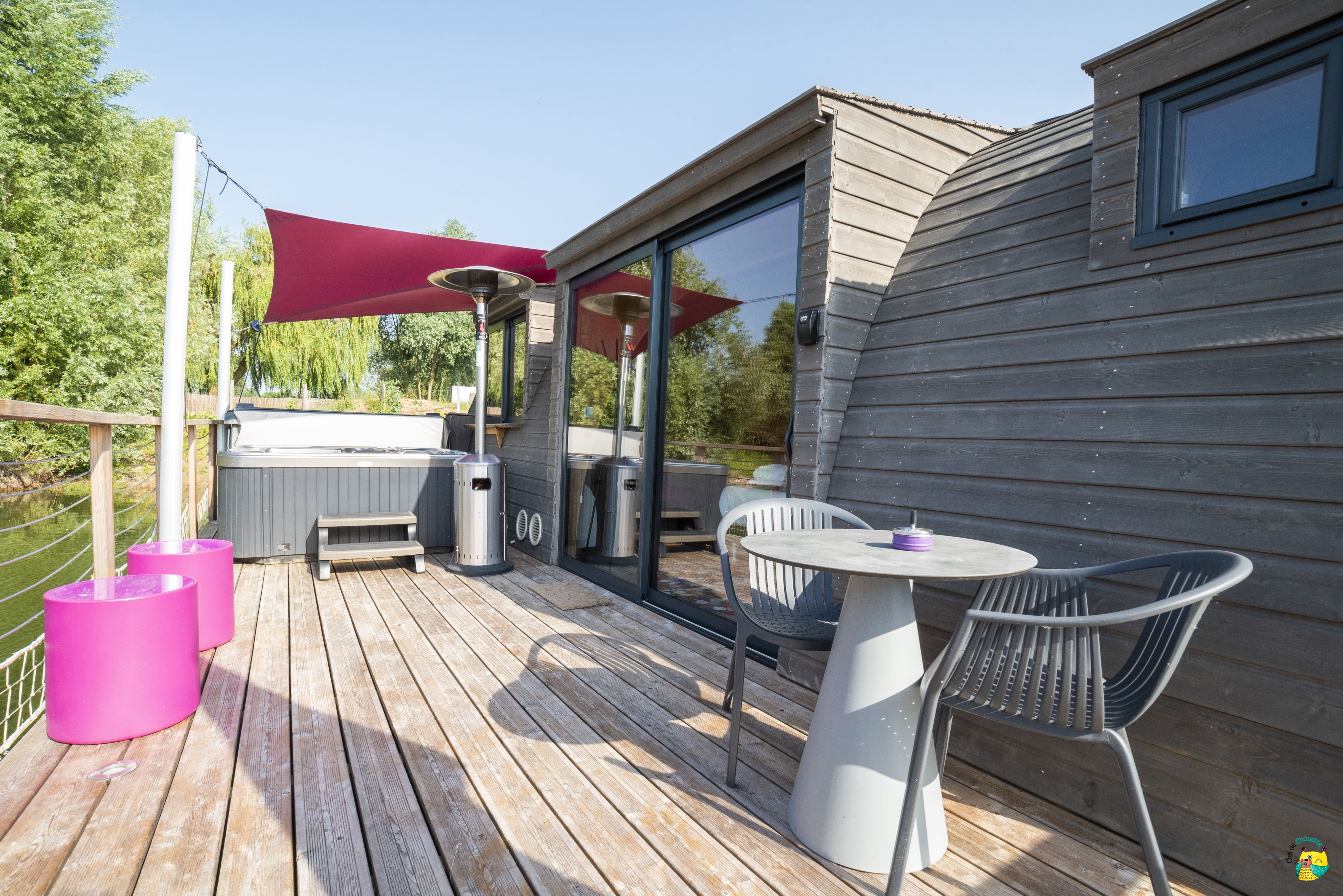 Lodge Duo Flottant Les Preuses : une évasion sensorielle en Bourgogne à Chablis — chambre