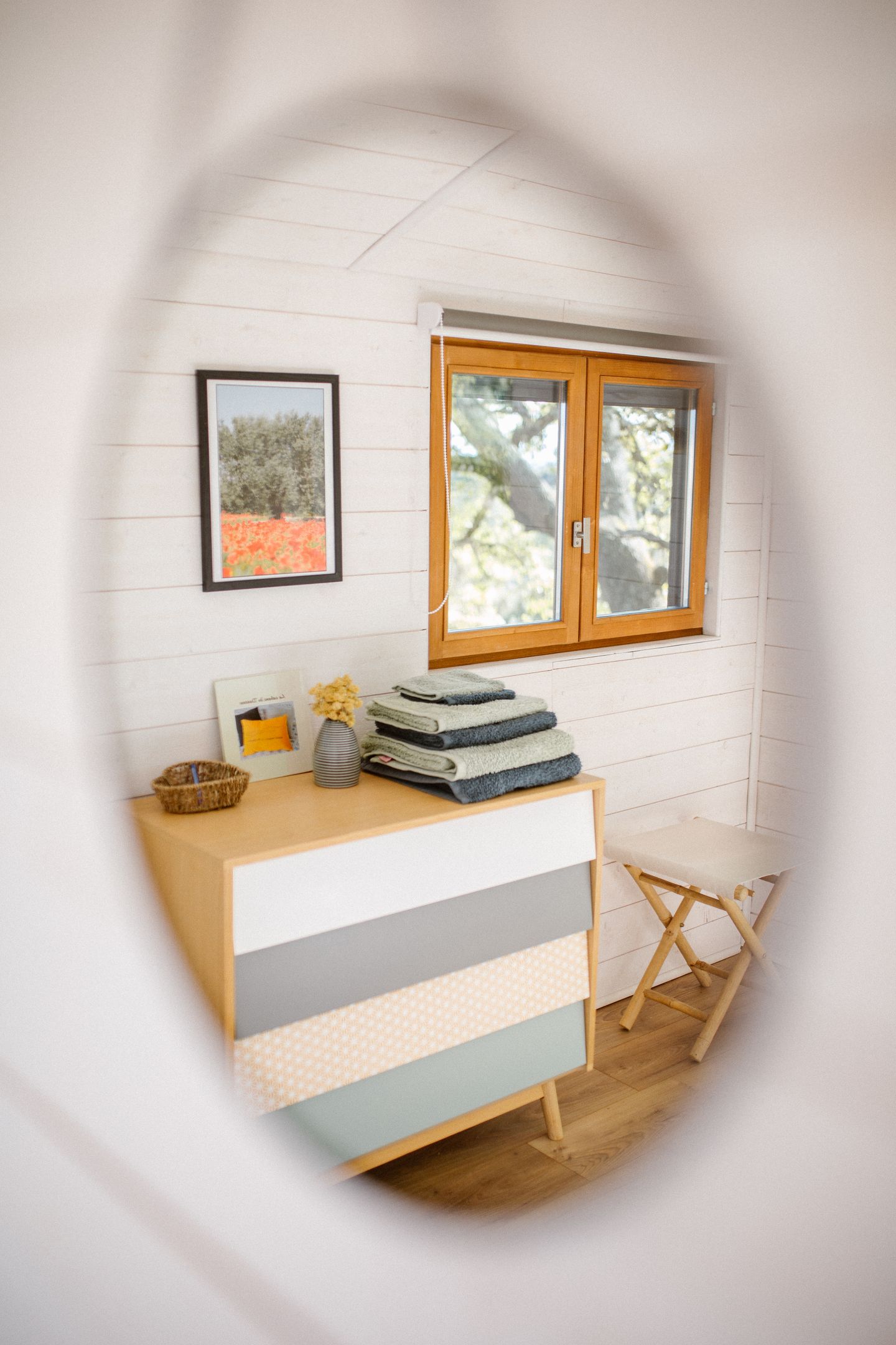 La Cabane du Ventoux — Cabane sur pilotis avec vue imprenable à Vaucluse à Fontaine-de-Vaucluse — détail architectural