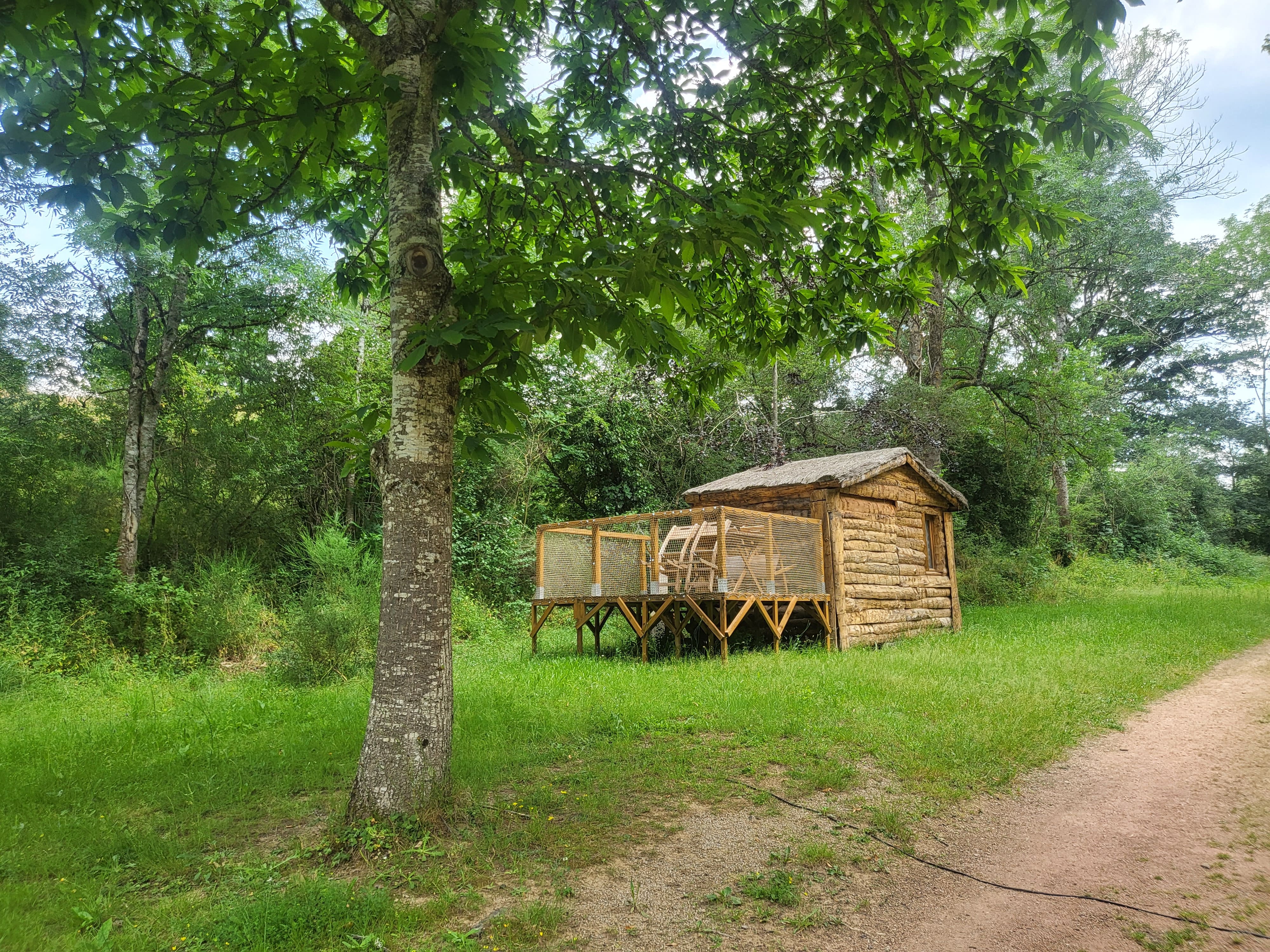 La cabane : une expérience immersive en Auvergne