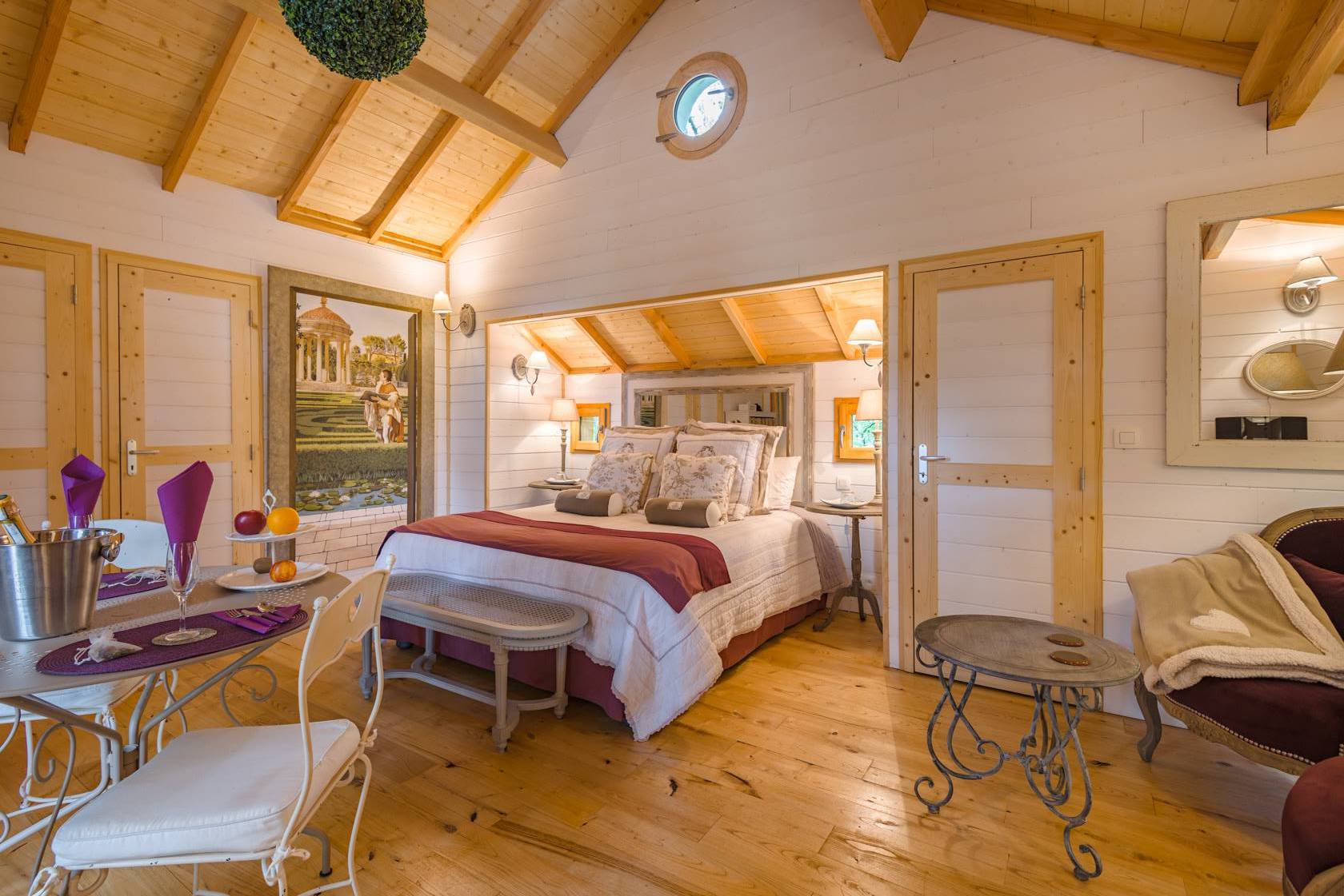 Cabane Spa Toscane : une évasion suspendue en Aquitaine à Clairac — salle de bain