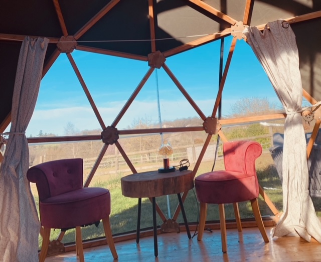 Double dôme Lama'Zonia : une expérience immersive en Aquitaine à Lanouaille — cuisine
