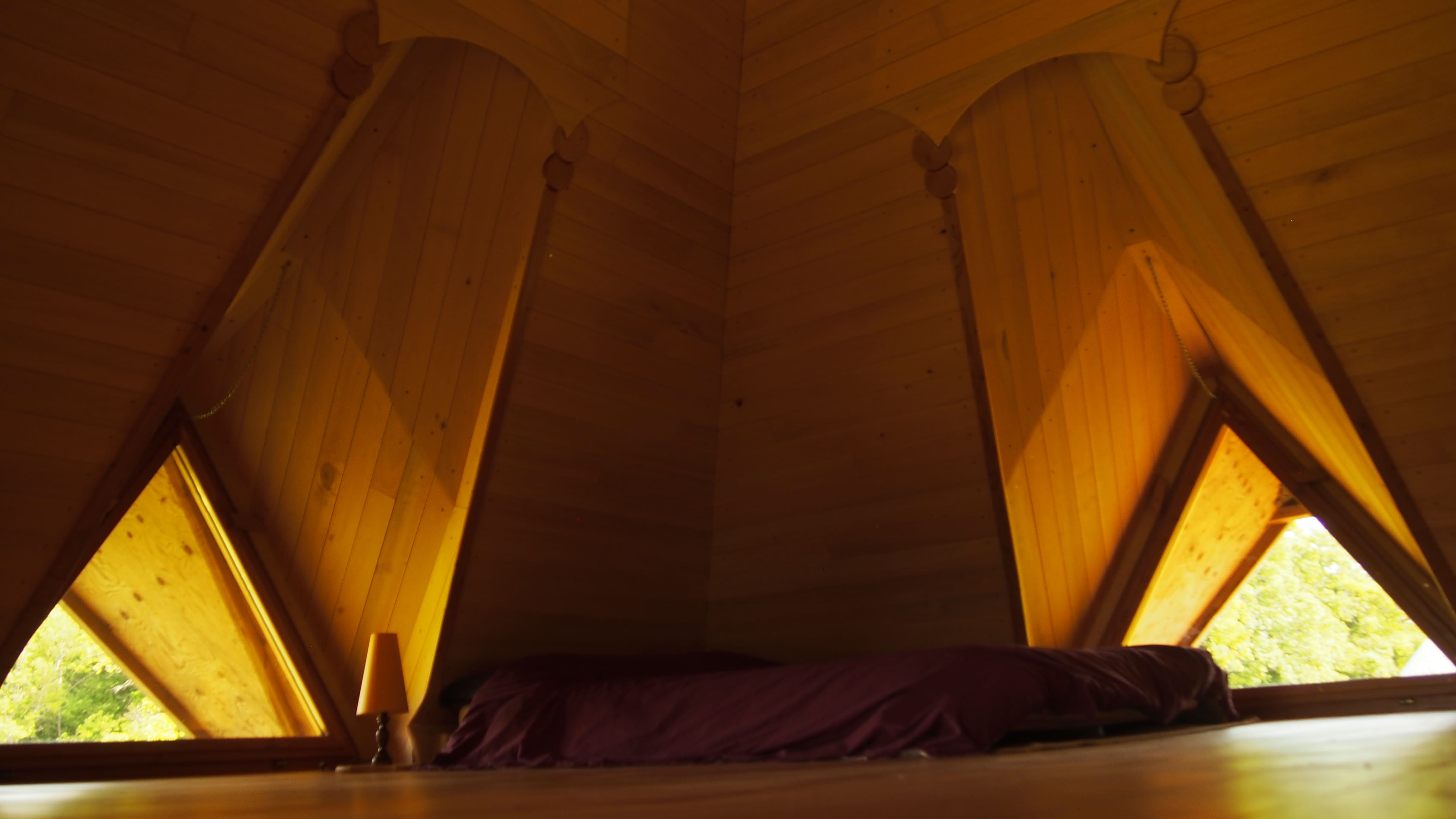 La Cabane du Pèlerin — Cabane avec spa à Lot-et-Garonne à Lafitte-sur-Lot — environnement naturel