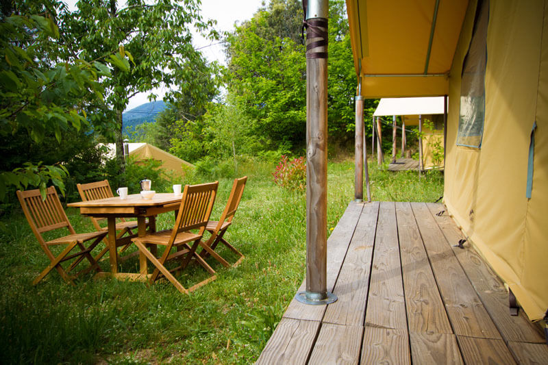 Tente Canadienne avec poêle à bois — Tipi confortable à Gard à Saint-Jean-du-Gard — espace de vie