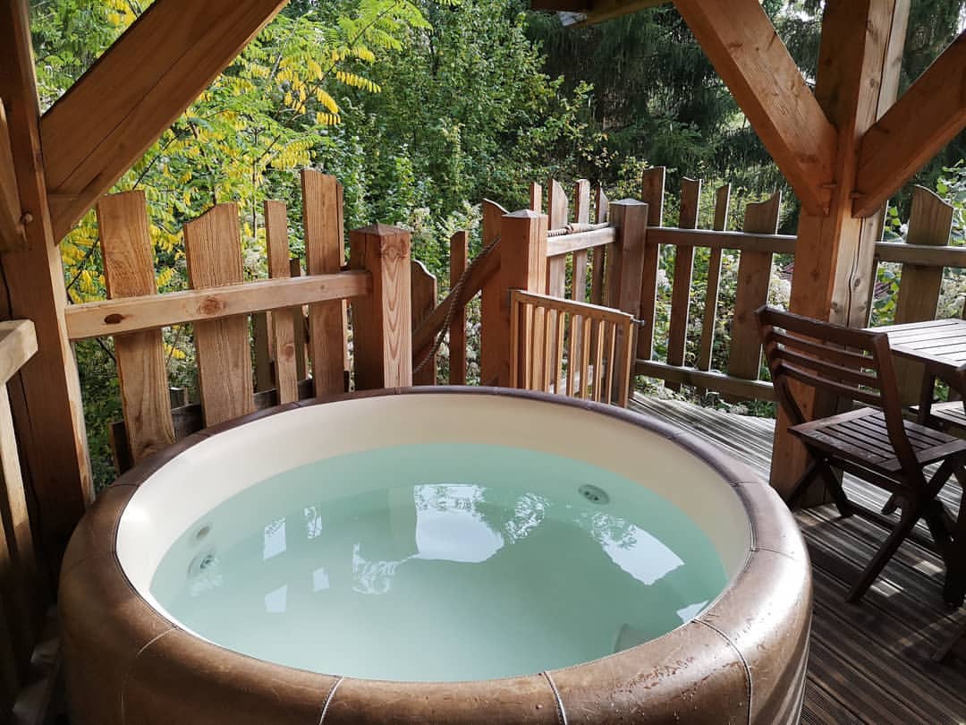 La Cabane Spa Le Chêne : une immersion dans les arbres à Rosoy-En-Multien — cuisine