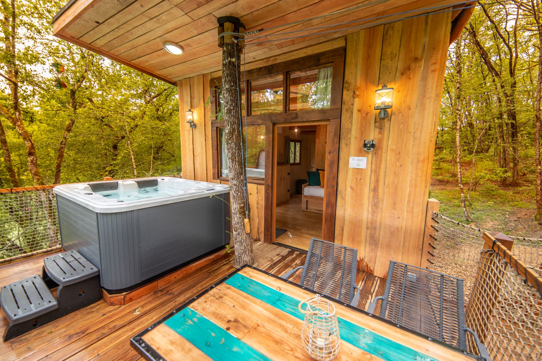 Cabane avec spa "Carrelet" — Nuit perchée à Lot à Lamothe-Fénelon — salle de bain