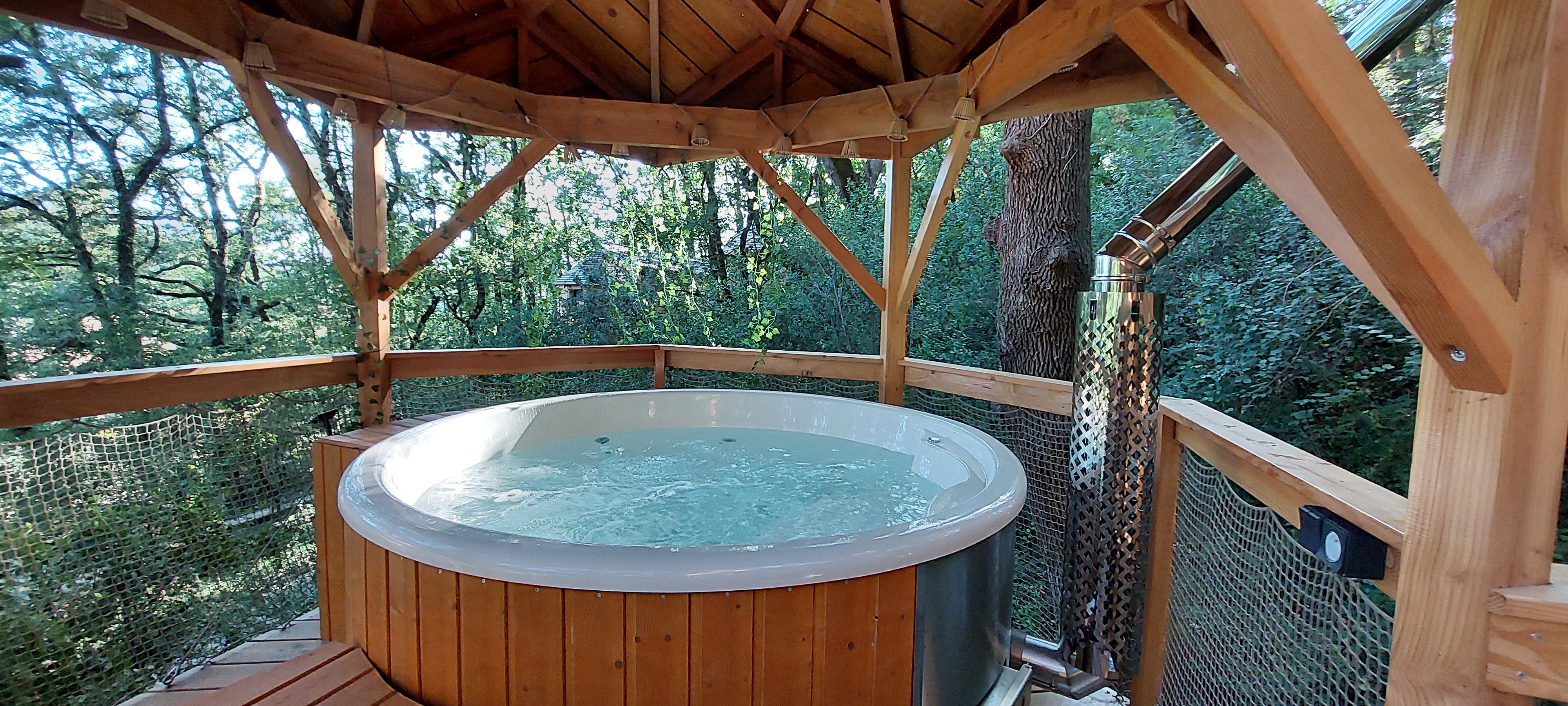 Cabane perchée ASTERIA — Nuit romantique avec spa à Sarrant (Gers) à Sarrant — salle de bain