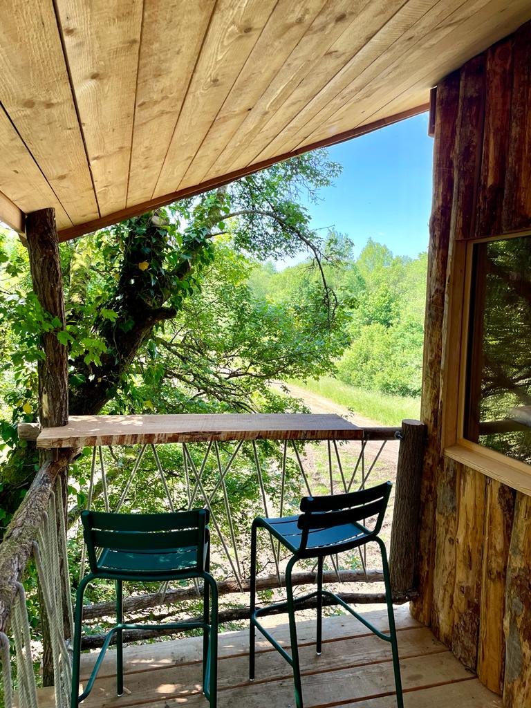 Cabane Spa Septième Ciel : une évasion sur pilotis en Picardie à St-Léger-Aux-Bois — détail architectural