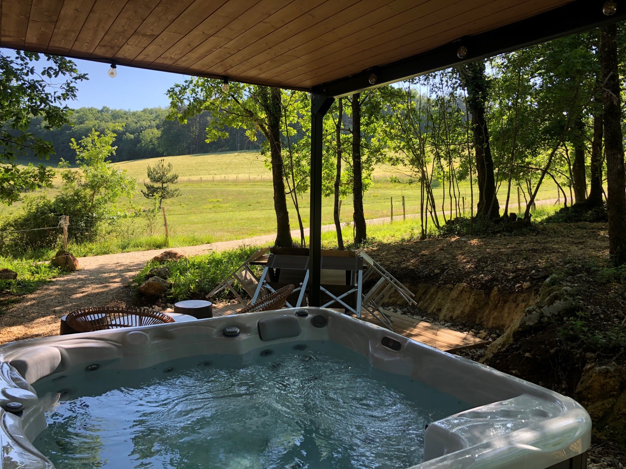 La Cabane Spa des Truffiers — Cabane avec spa à Dordogne à Coursac — vue intérieure