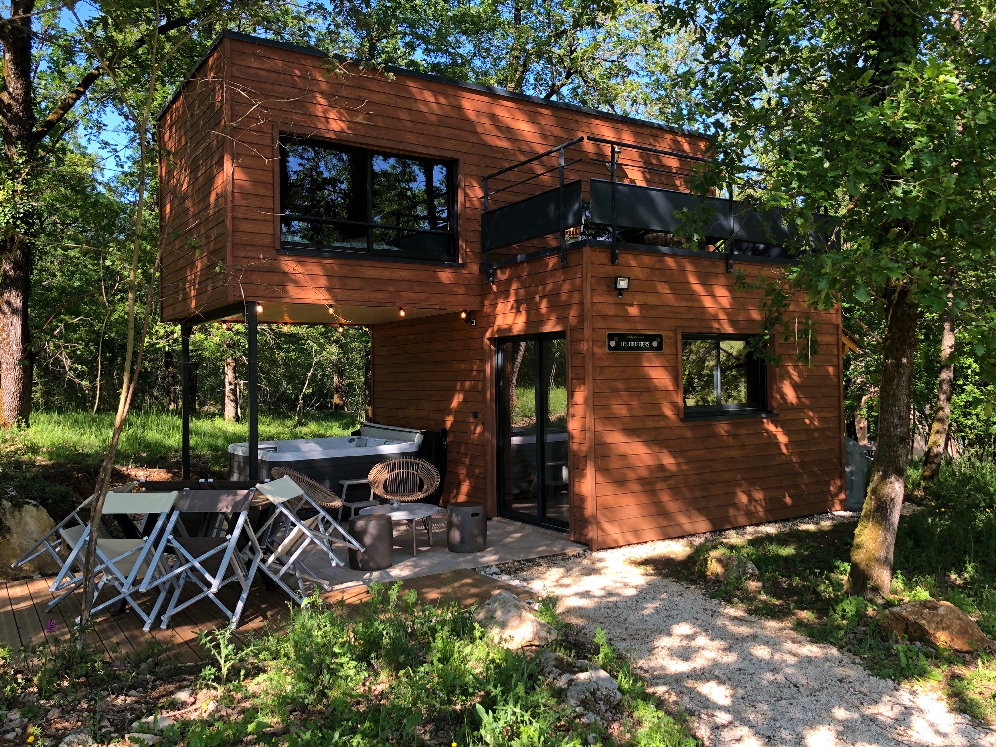 La Cabane Spa des Truffiers — Cabane avec spa à Dordogne — Cabane à Coursac