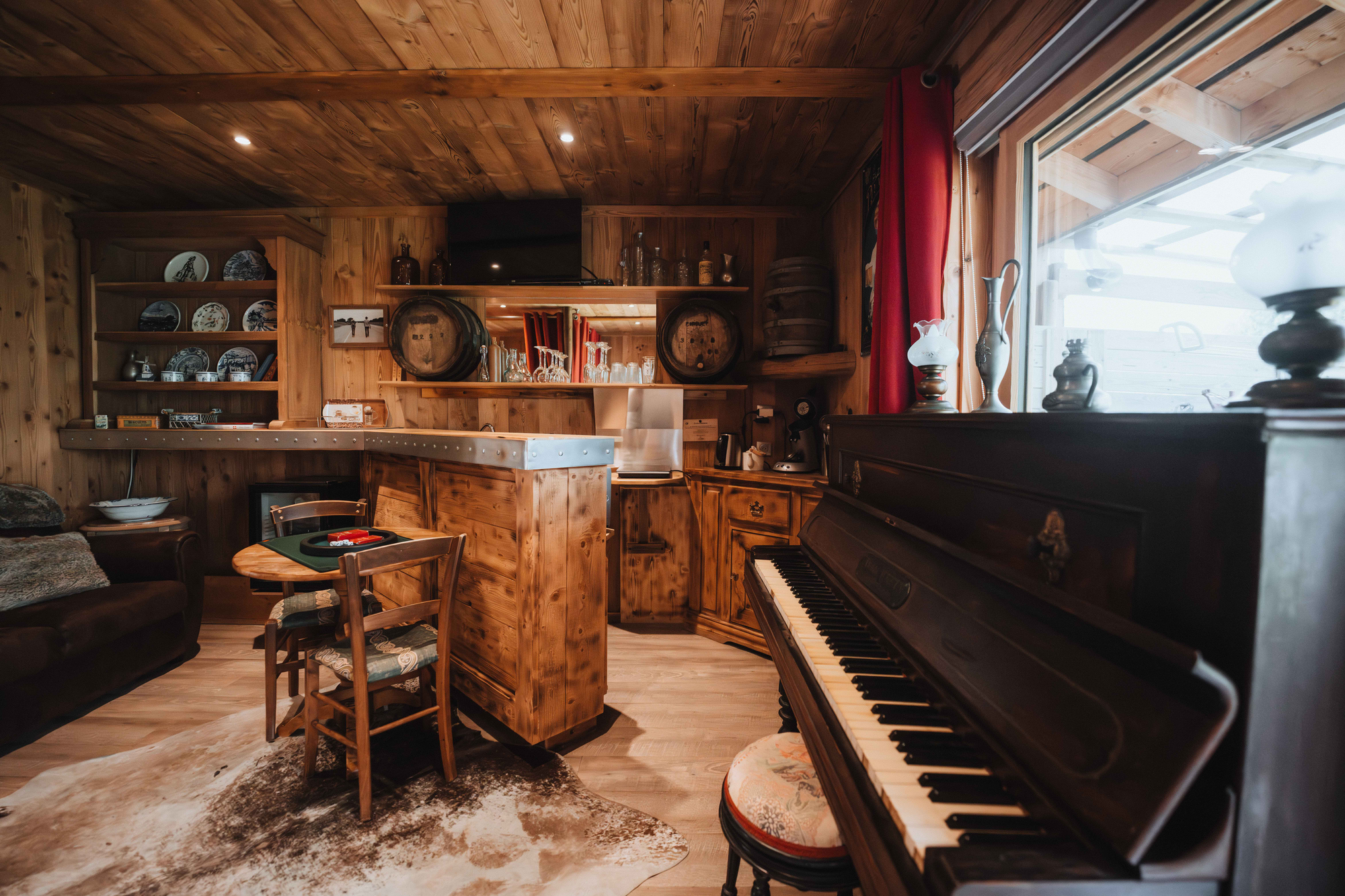 Cabane Le Saloon & Spa — Nuit insolite avec jacuzzi à Haute-Savoie à Le Biot — vue depuis la terrasse
