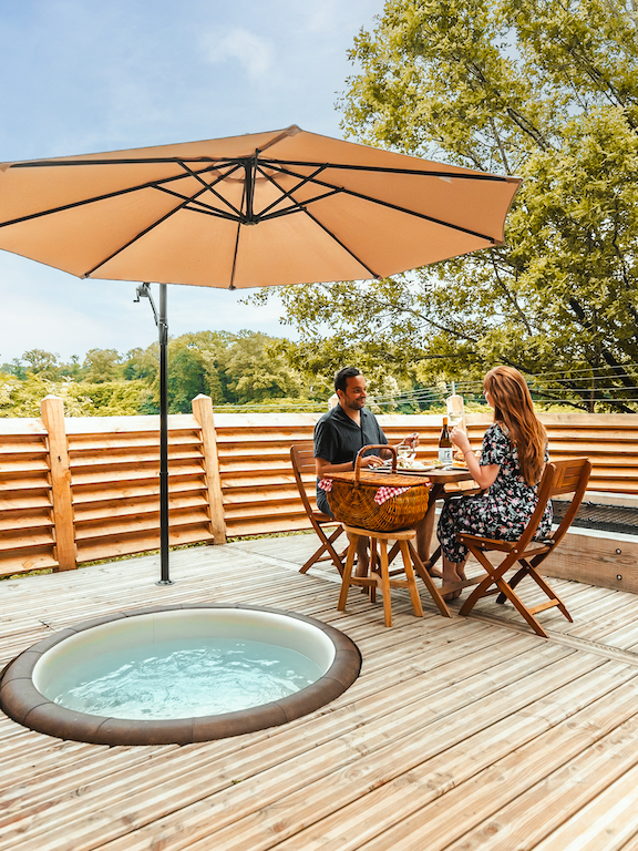 Cabane Spa Céleste : une immersion dans les arbres en Picardie à Rosoy-En-Multien — environnement naturel