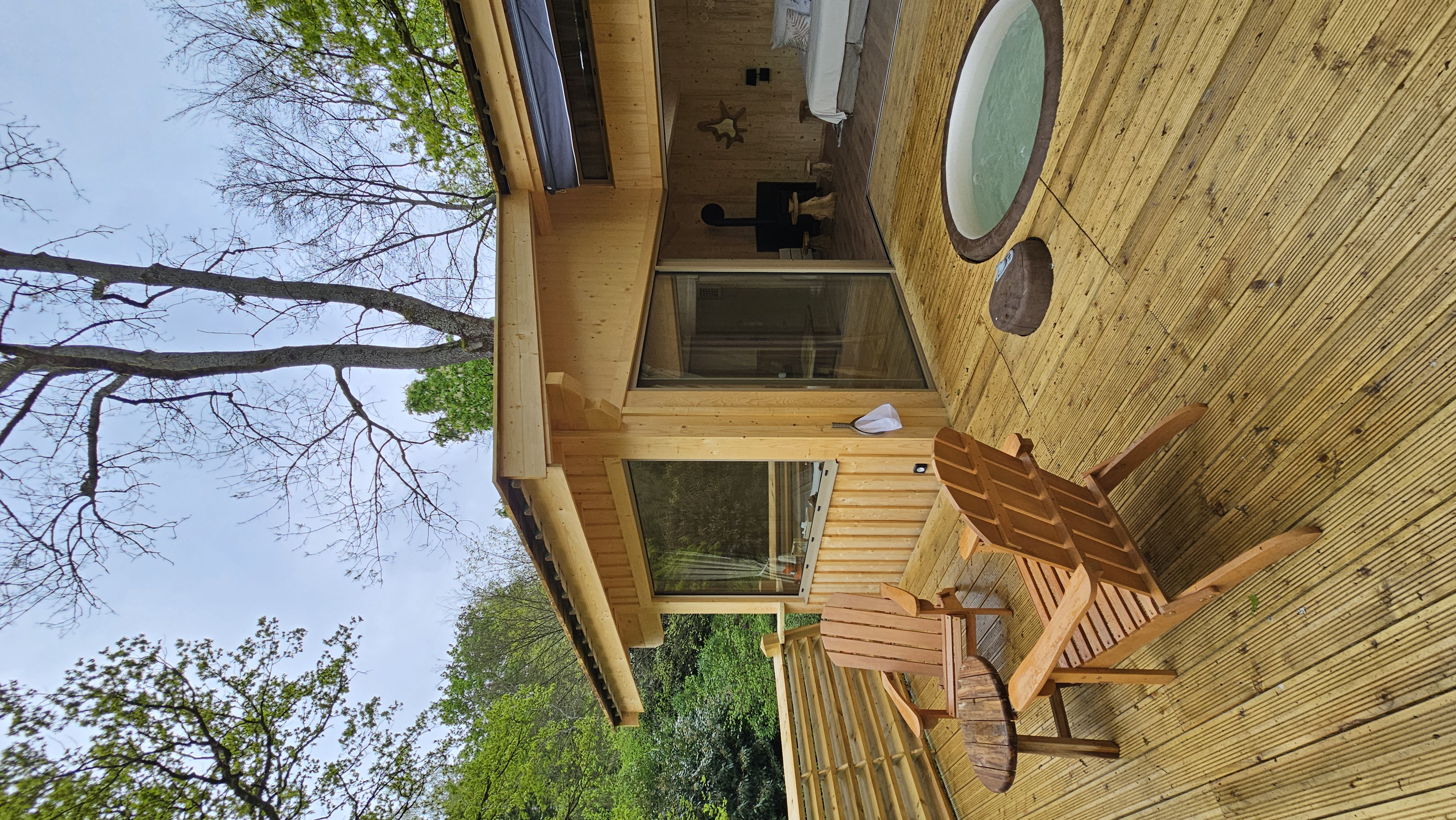 Cabane Spa Bonheur : une évasion perchée en Picardie à Rosoy-En-Multien — environnement naturel
