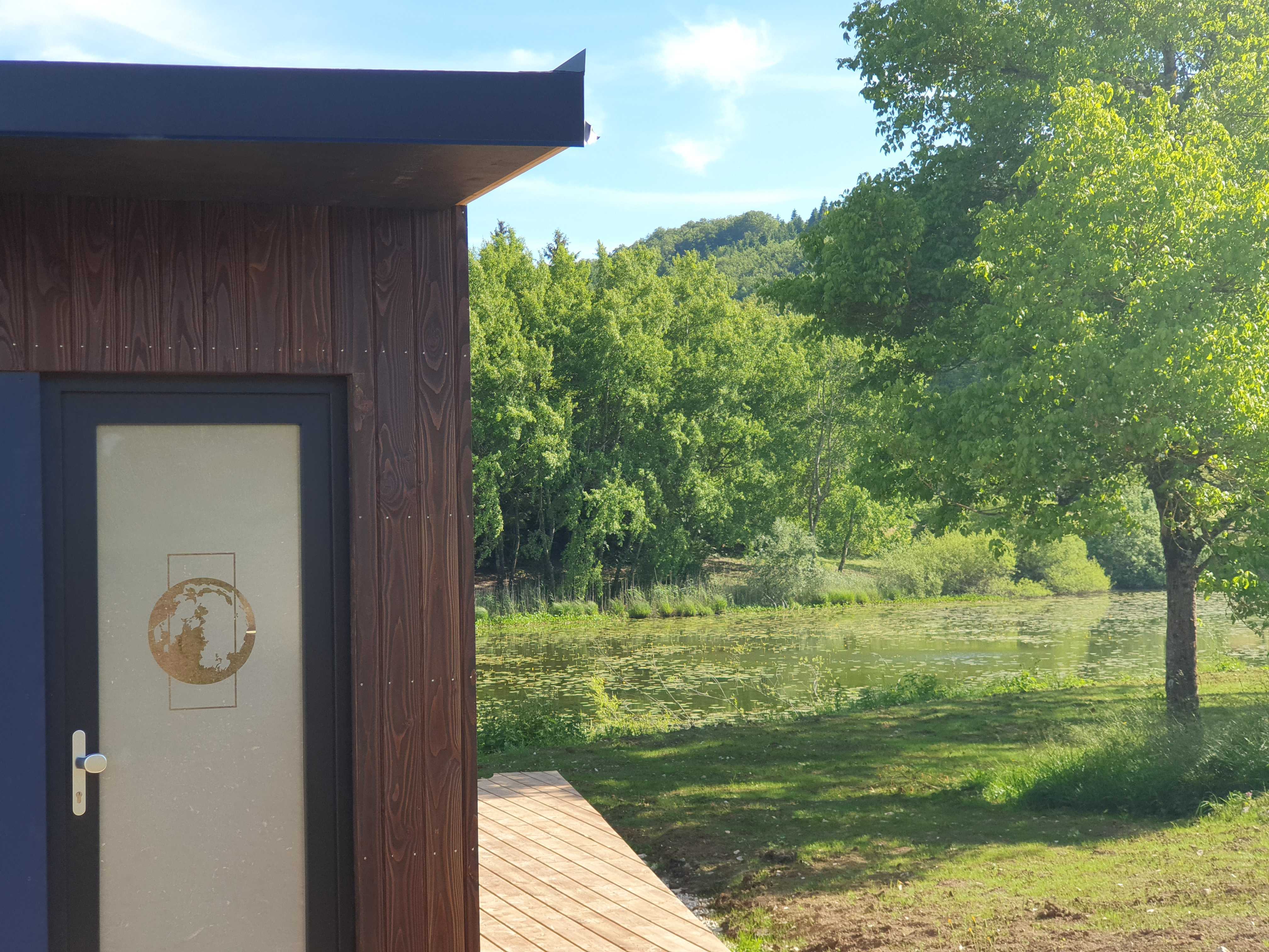 Lodge Duo sur Terre & Spa : une évasion sensorielle en Rhône-Alpes à Plateau D'hauteville — vue intérieure
