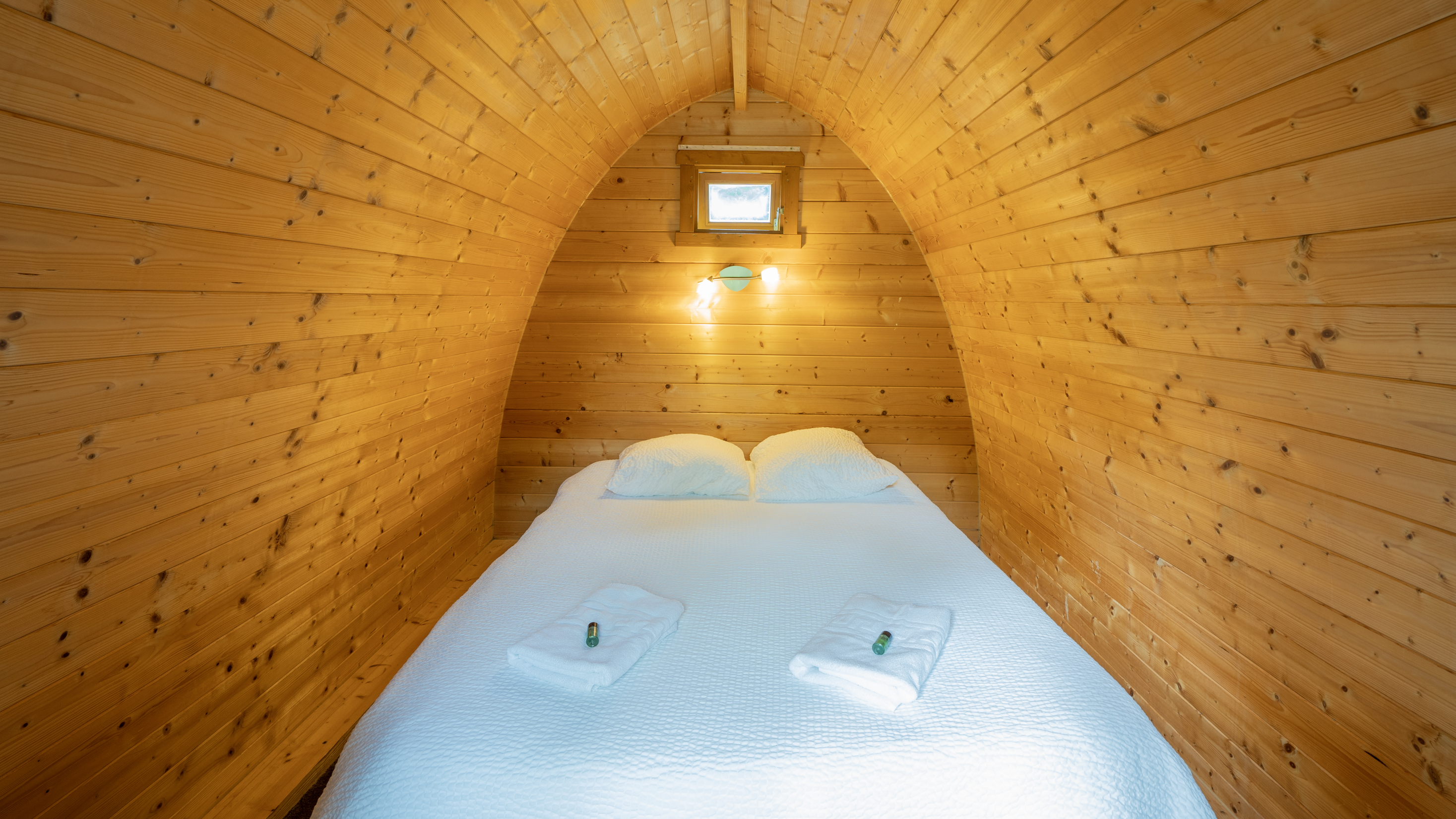 Pod — Nuit insolite au cœur de la nature en Aube à Bar-sur-Aube — espace de vie