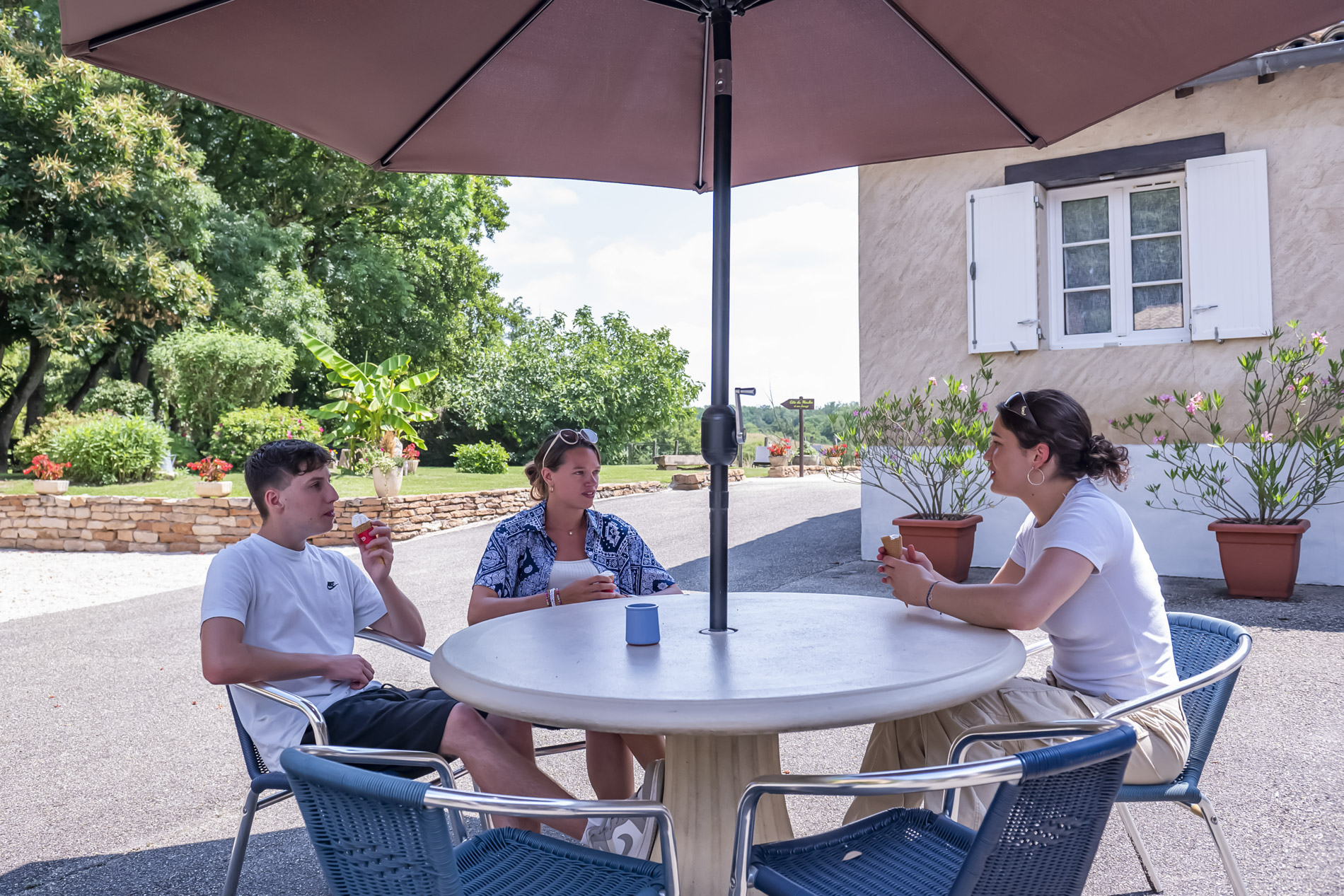 Chambre du Moulin - Standard — Confort et spa à Ain à Meillonnas — espace de vie