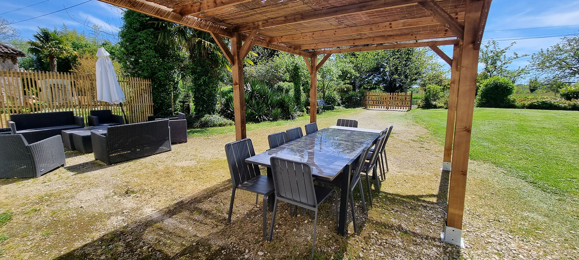 Gite La Petite Clavelie — Maison avec Spa à Dordogne à Alles-sur-Dordogne — salle de bain