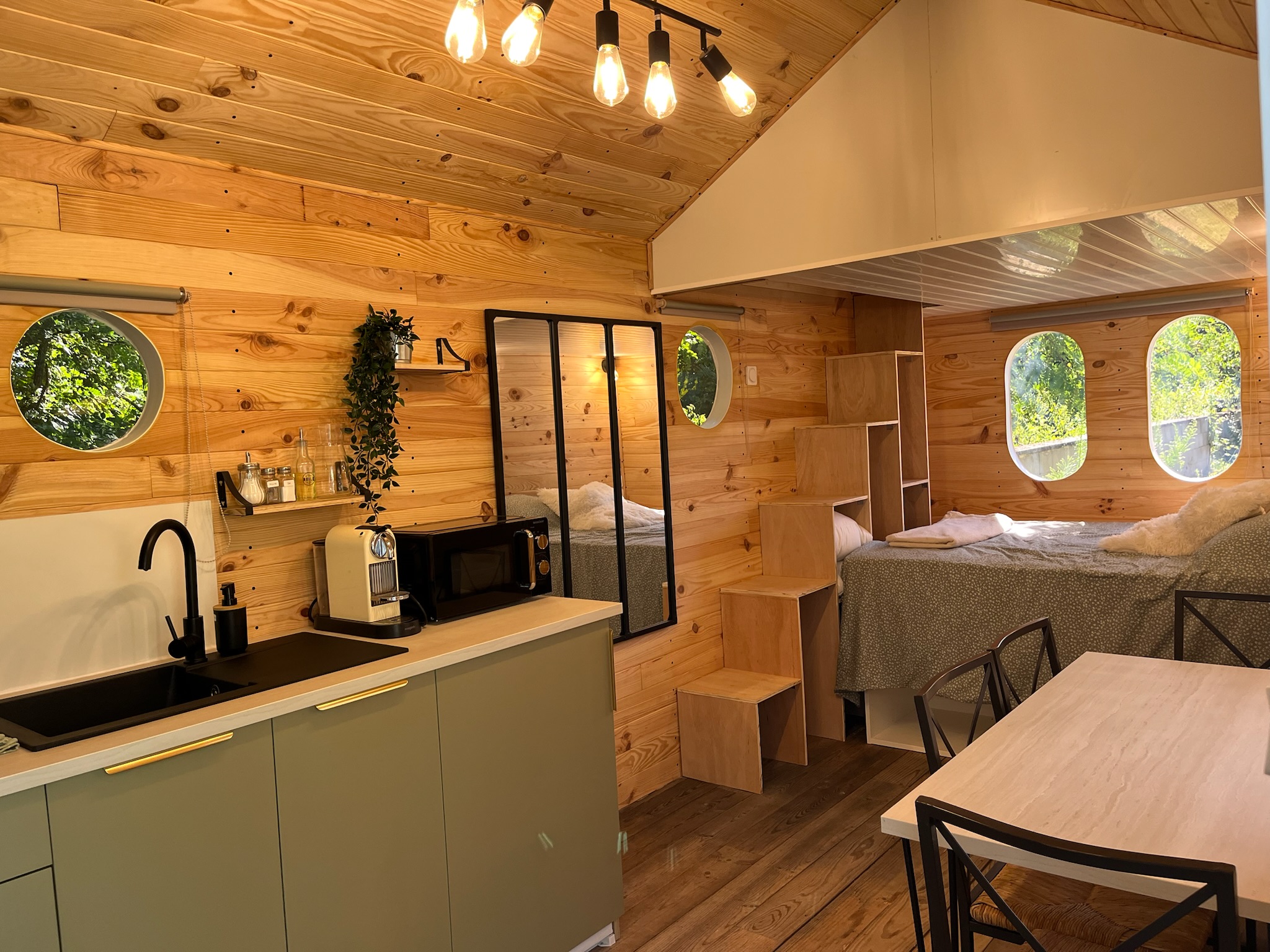 La Family sCarabane & Spa : une escapade unique en Bourgogne — Tiny House à Sassenay